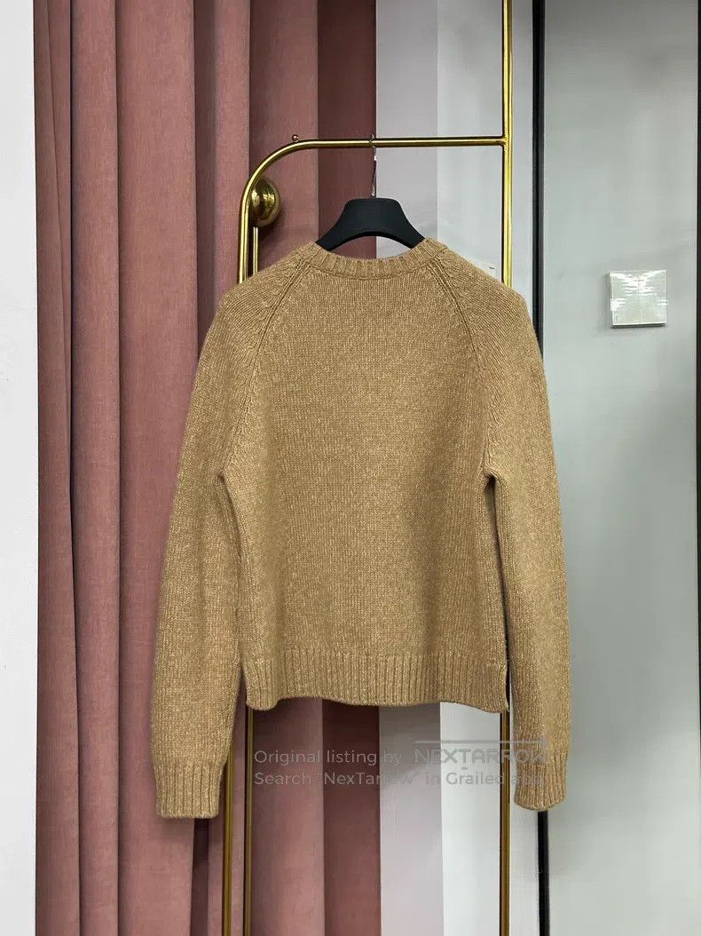 Loro Piana Loro Piana Khaki cashmere long-sleeve sweater Size XS / US 0-2 / IT 36-38 - 2 Thumbnail