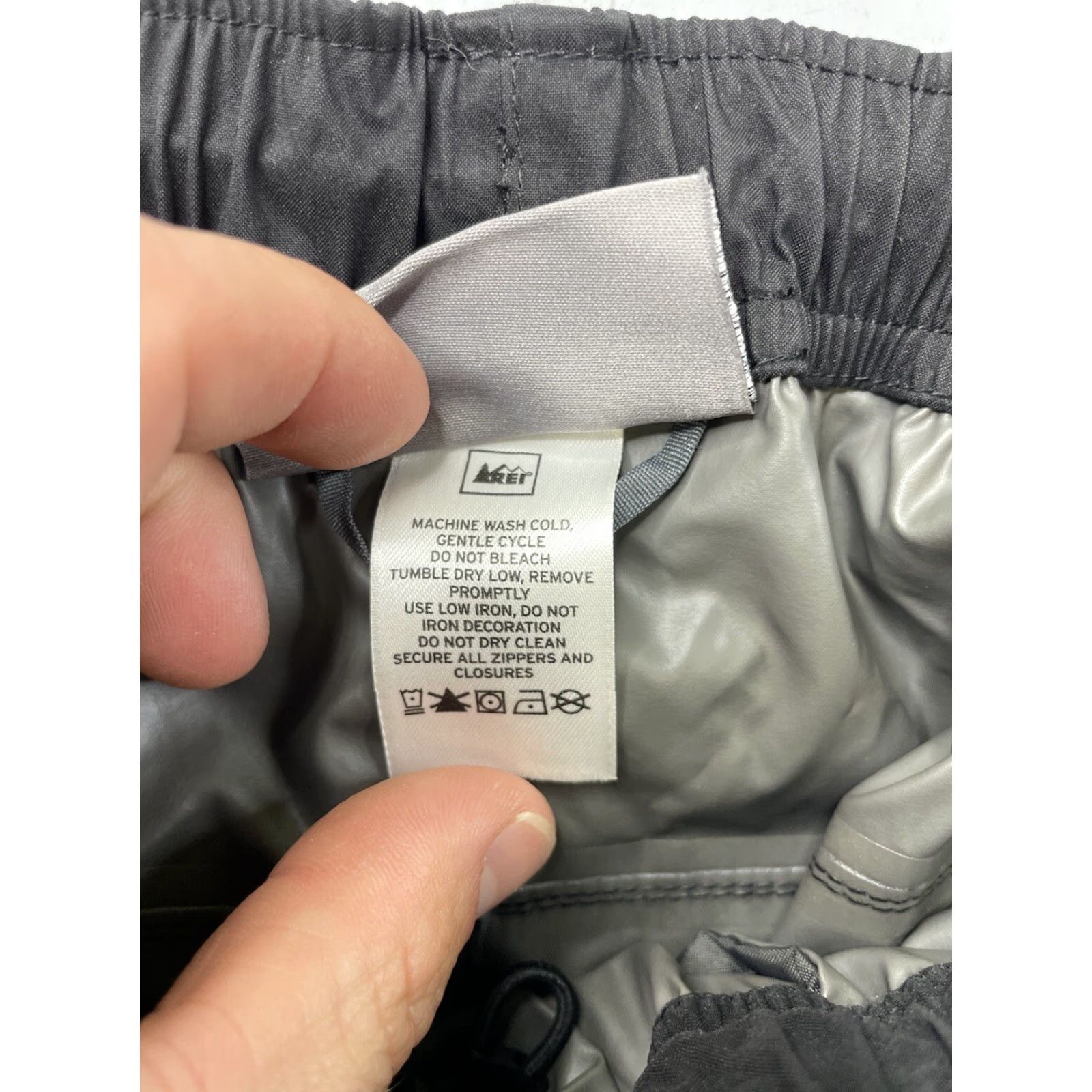 Vintage REI E1 Elements Pants Men XL-30L Black Outdoor Wind Water Resistant Pockets Zippers Rain Pants Regular Fit Size US 36 / EU 52 - 5 Thumbnail