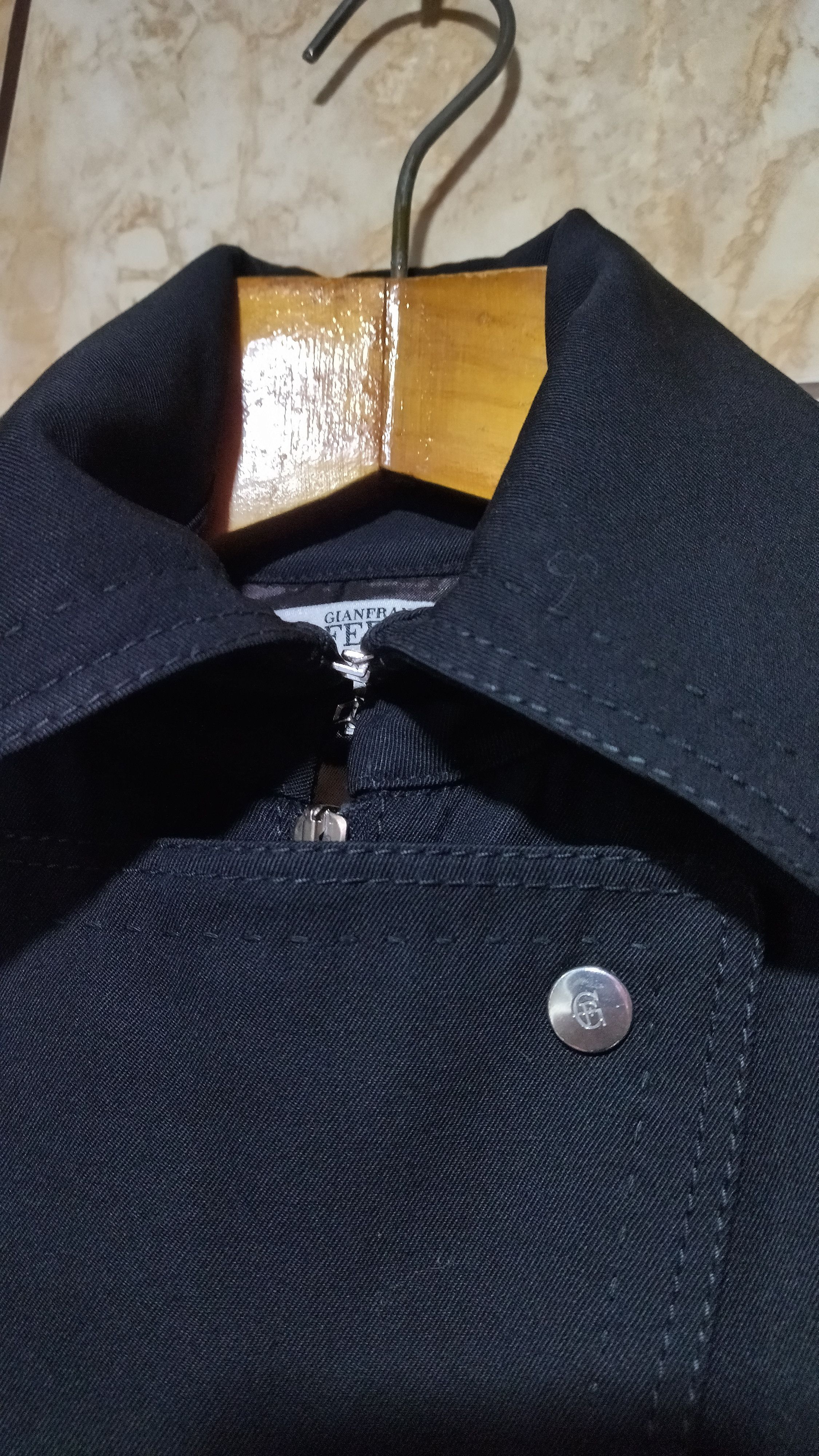 Gianfranco Ferre Vintage Excellent 👍👍 White Gianfranco Ferre womens coat Size M / US 6-8 / IT 42-44 - 3 Thumbnail