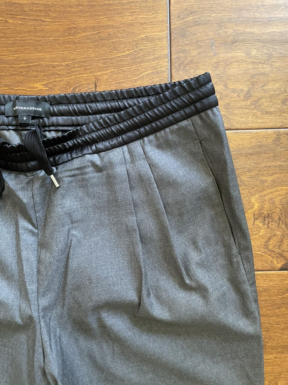 Kris Van Assche Kris VanAssche Drawsting Cropped Trousers Size US 34 / EU 50 - 2 Thumbnail