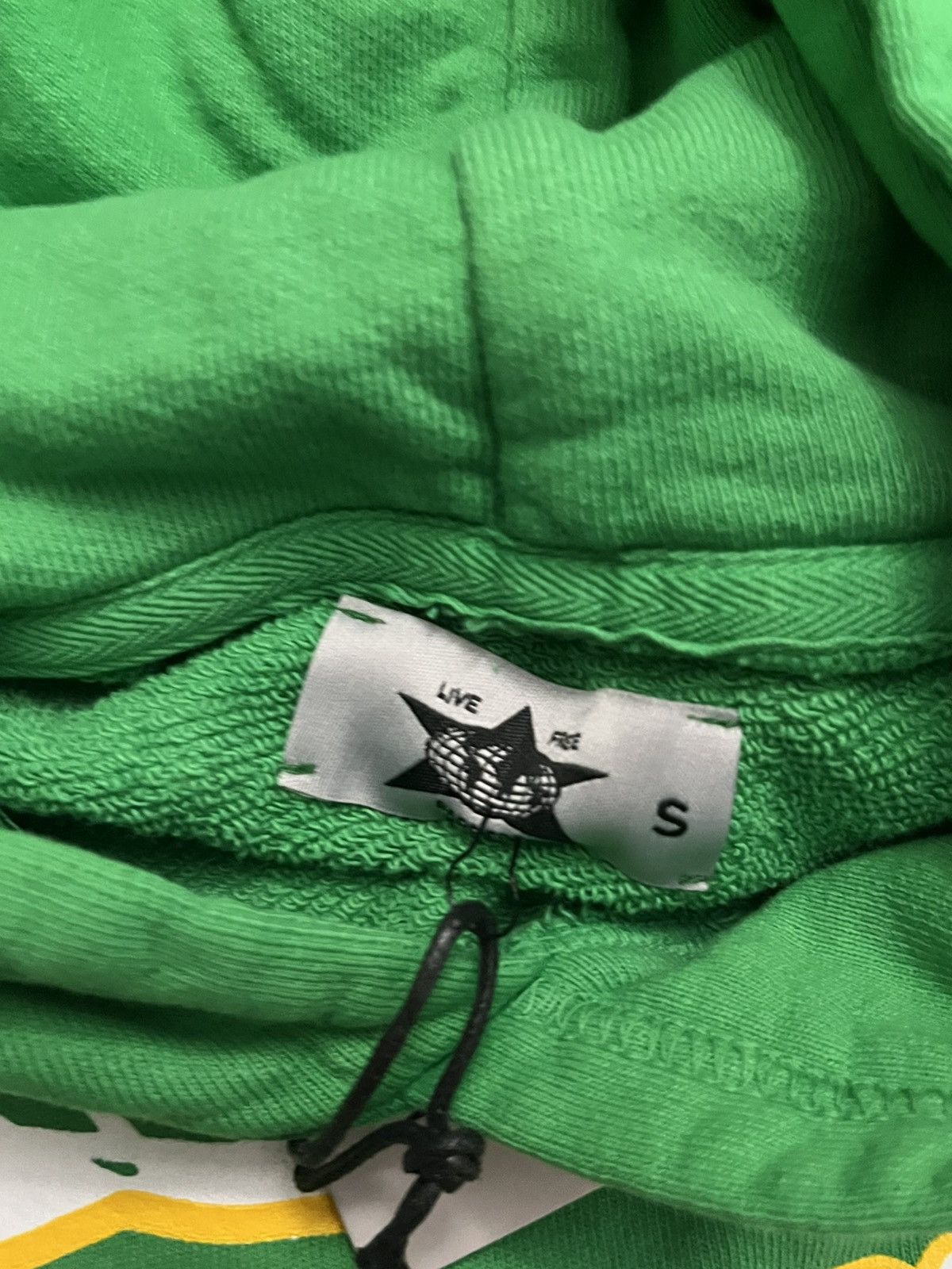 Barriers Barriers Worldwide Vintage Hoody Sz S Size US S / EU 44-46 / 1 - 3 Thumbnail