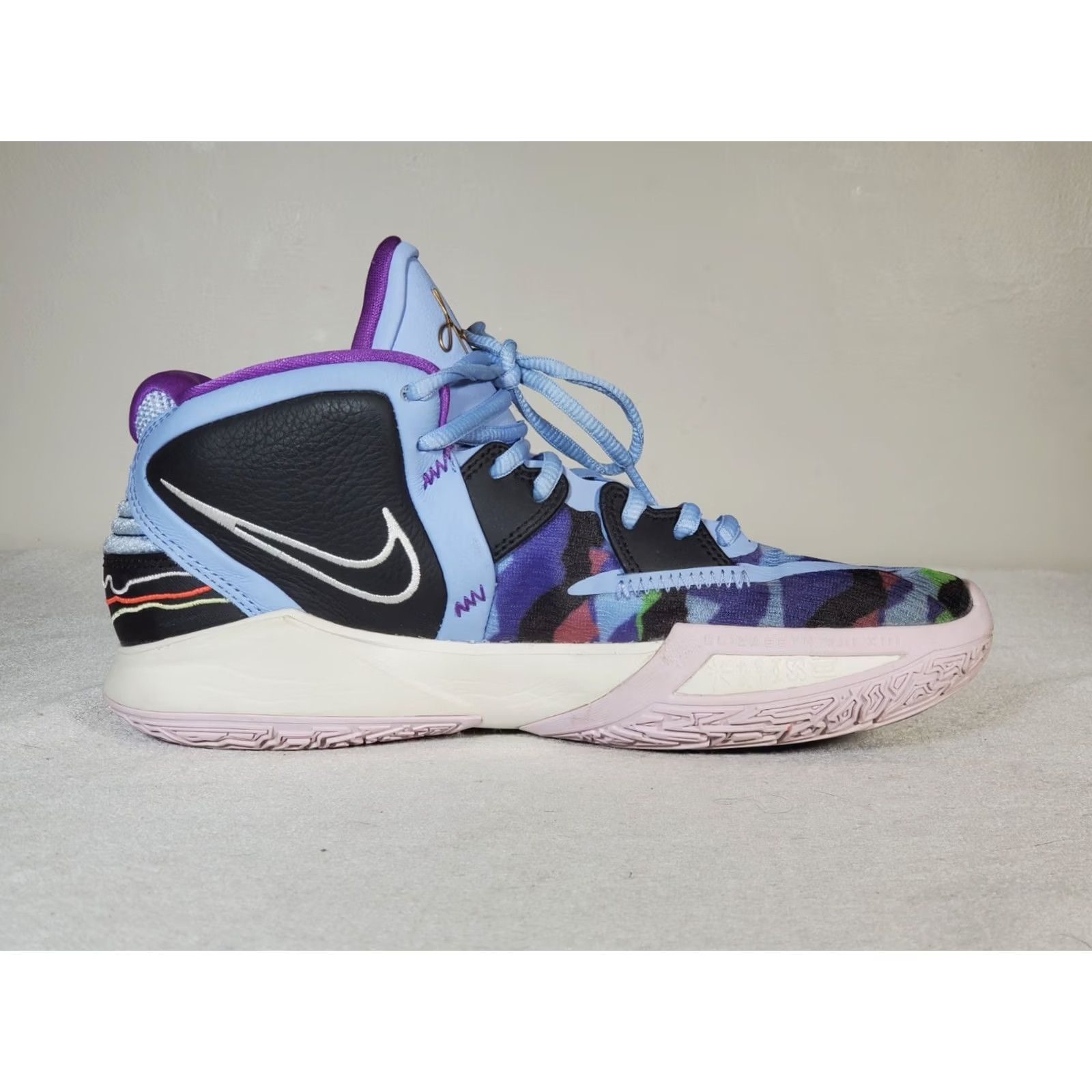 Nike NIKE Kyrie Infinity Basketball Sneakers Men US 8 Aluminum/Sail-Black CZ0204-400 Size US 8 / EU 41 - 4 Thumbnail