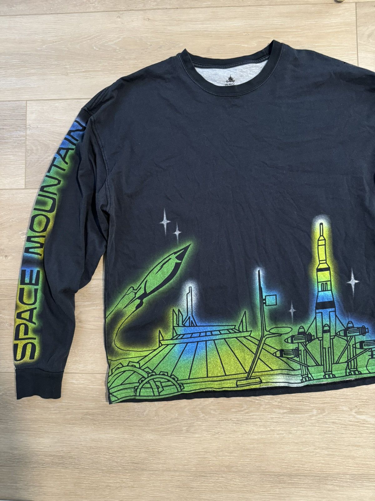 Disney Disney ‘Space Mountain’ Longsleeve Size US L / EU 52-54 / 3 - 1 Preview