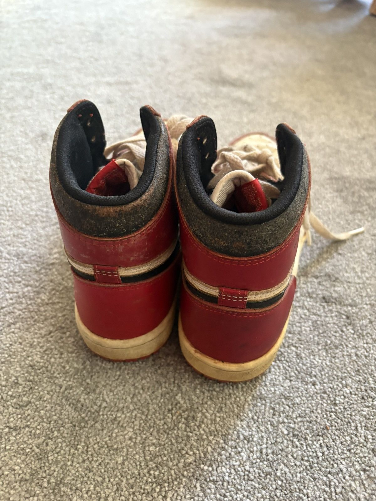 Nike Nike 1985 Jordan 1 Chicago OG Trainers Size US 8 / EU 41 - 8 Thumbnail