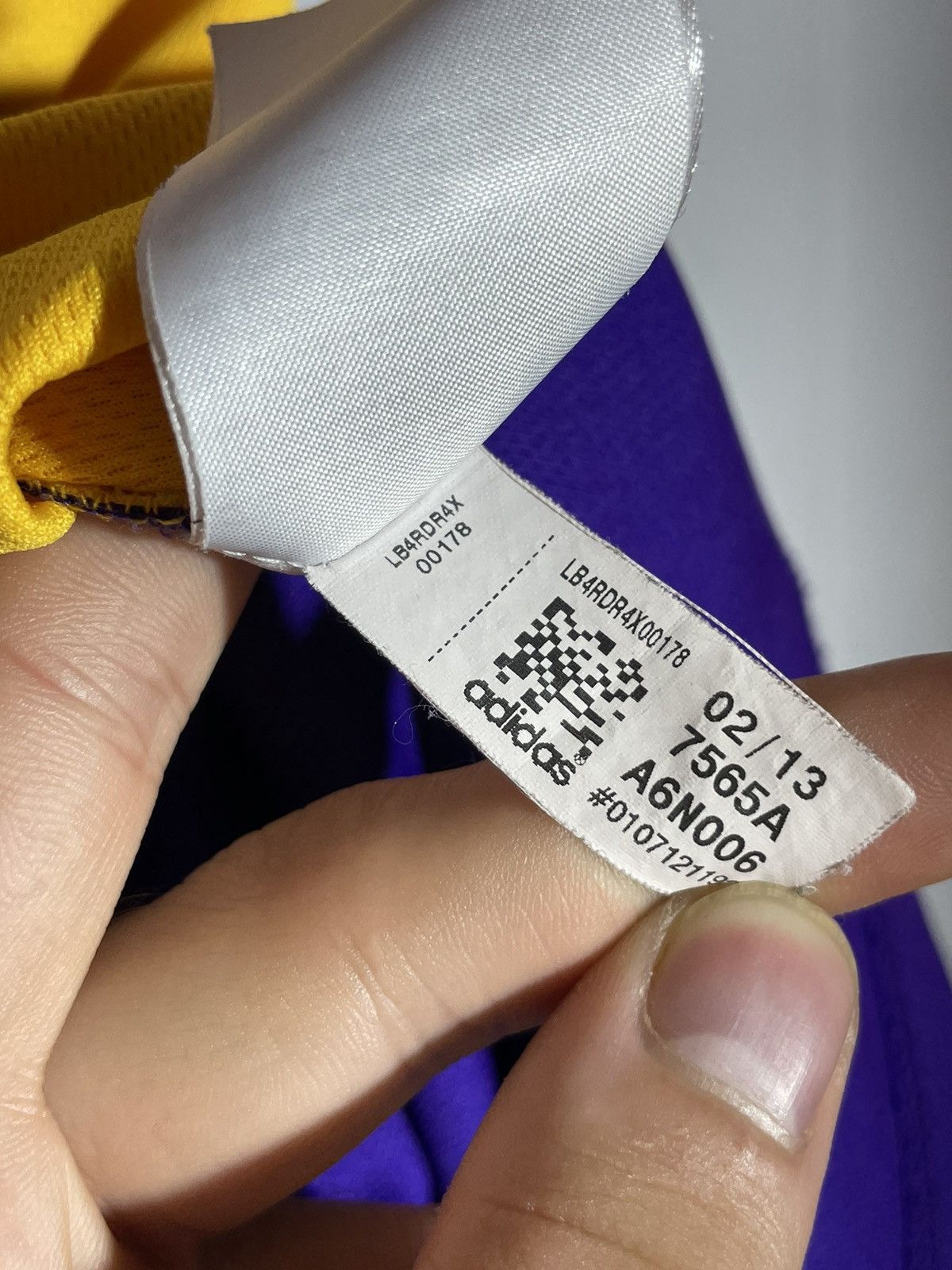NBA #16 Gasol L.A Lakers Adidas Y2k NBA Basketball Jersey Size US S / EU 44-46 / 1 - 11 Thumbnail