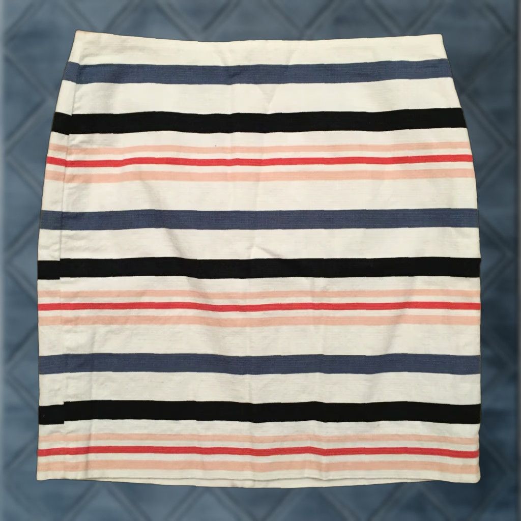 Ann Taylor Ann Taylor Skirt Pencil Size 4 Striped Lined Multicolor Knee Length Women Regular Zip Casual, Cotton Blend, Cadence Not applicable Size 27" / US 4 / IT 40 - 1 Thumbnail