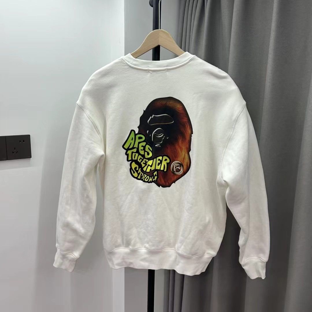 Bape BAPE CLASSIC CREWNECK Size US M / EU 48-50 / 2 - 2 Thumbnail