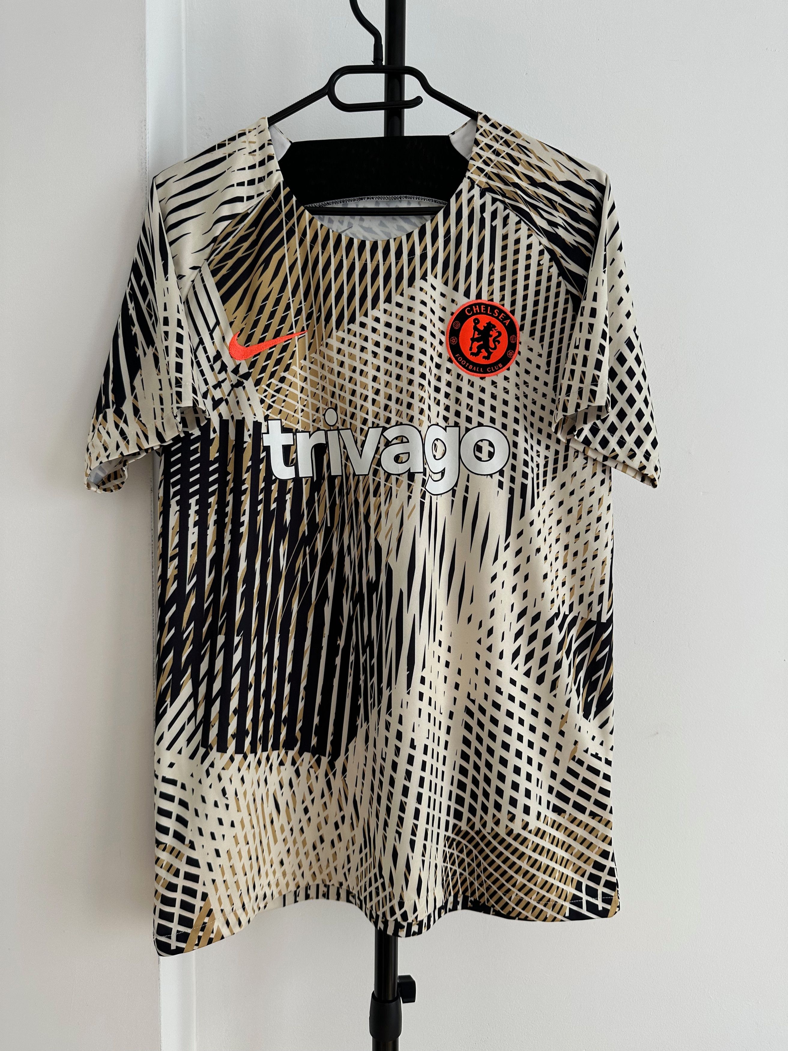 Chelsea Soccer REPLICA 2022 Chelsea Football soccer jersey Pre Match Size US M / EU 48-50 / 2 - 1 Thumbnail