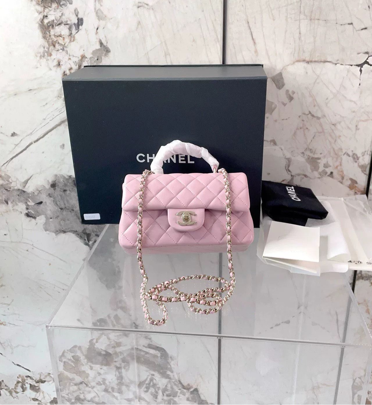Chanel Pre-loved Bag Very good condition Size ONE SIZE - 1 Thumbnail