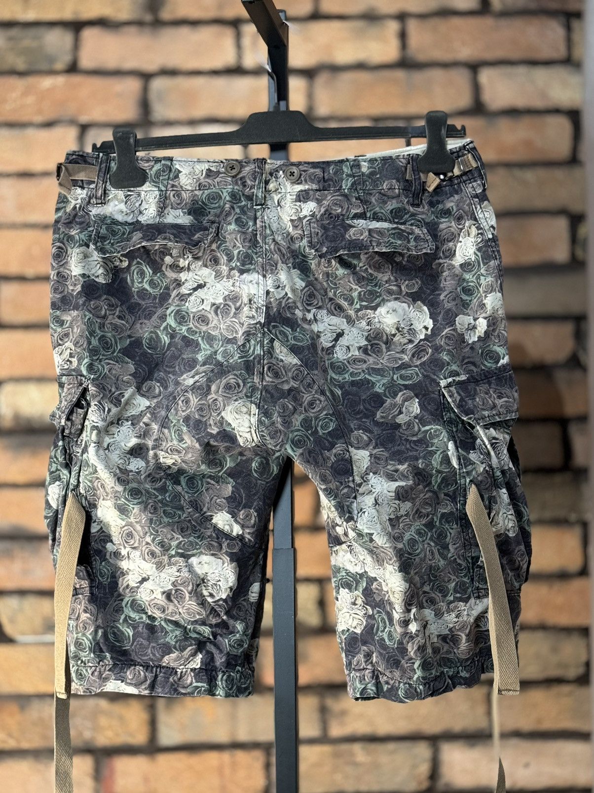 Maison MIHARA YASUHIRO $532 INSANE CAMOUFLAGE GREEN SHORTS PRINT CARGO Size US 36 / EU 52 - 2 Thumbnail