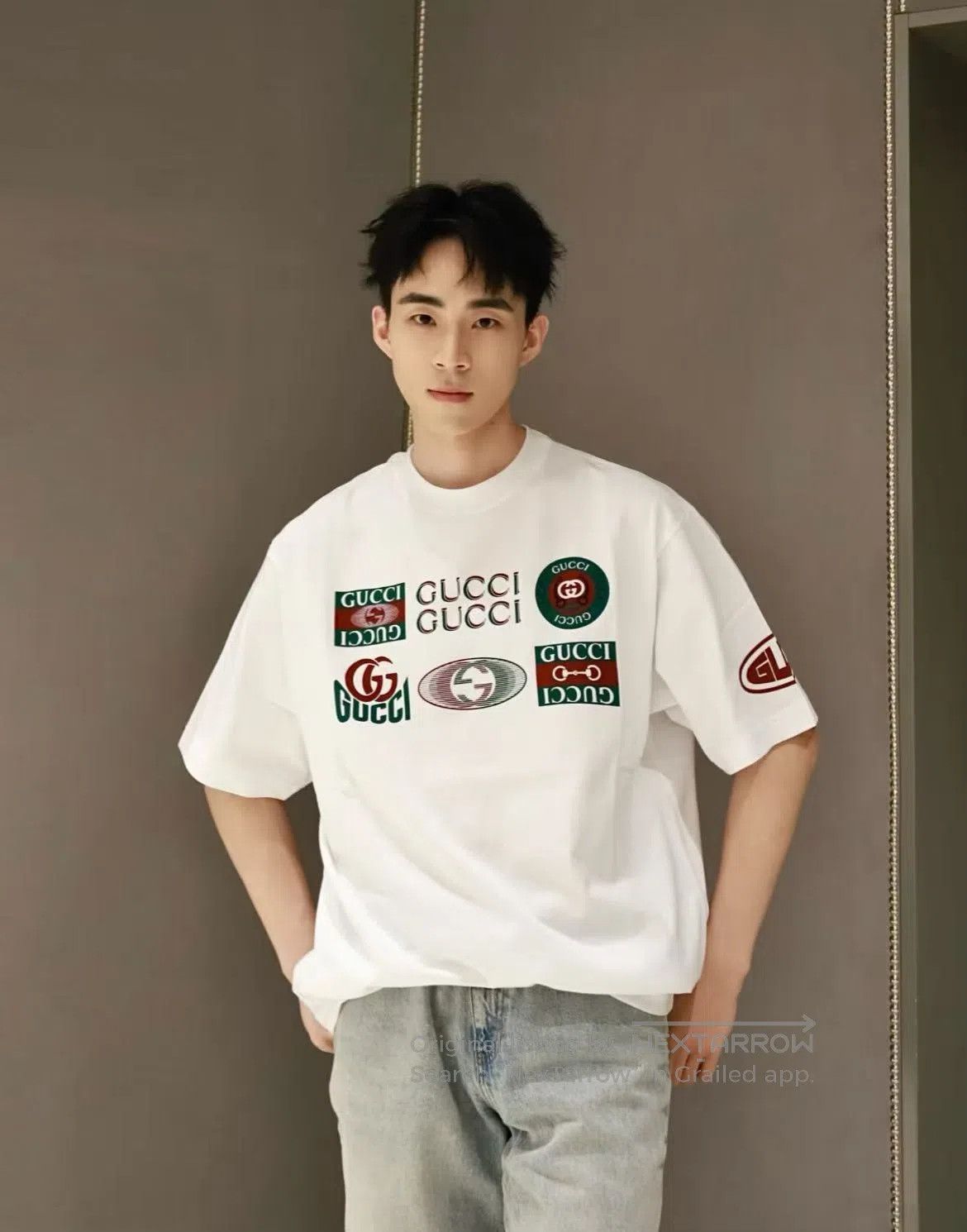 Gucci Guicci Red Label: 6 logos on the chest front Short-sleeved Size US XS / EU 42 / 0 - 1 Thumbnail