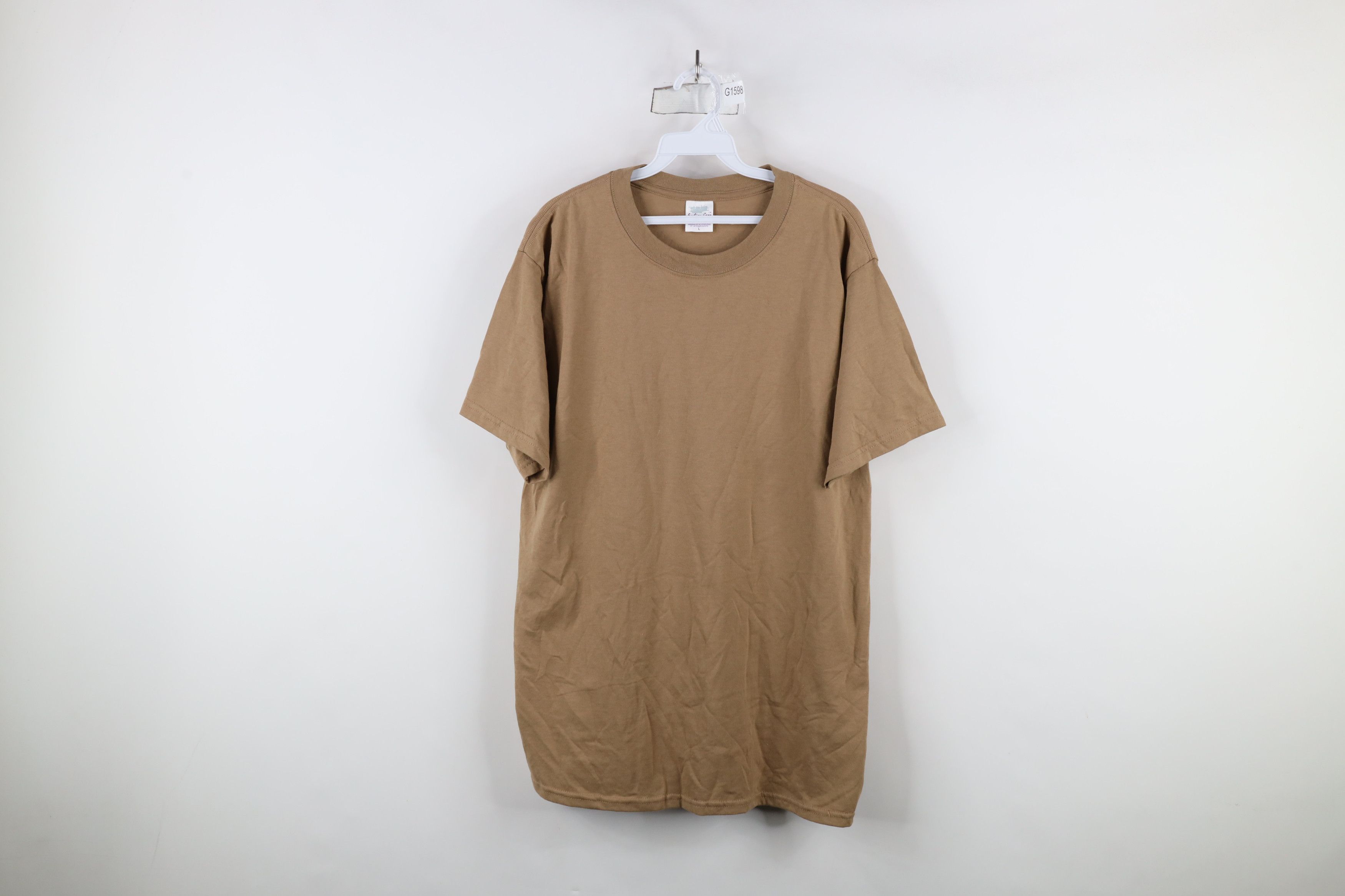Vintage Vintage 90s Streetwear Short Sleeve T-Shirt Beige Khaki Size US L / EU 52-54 / 3 - 1 Thumbnail