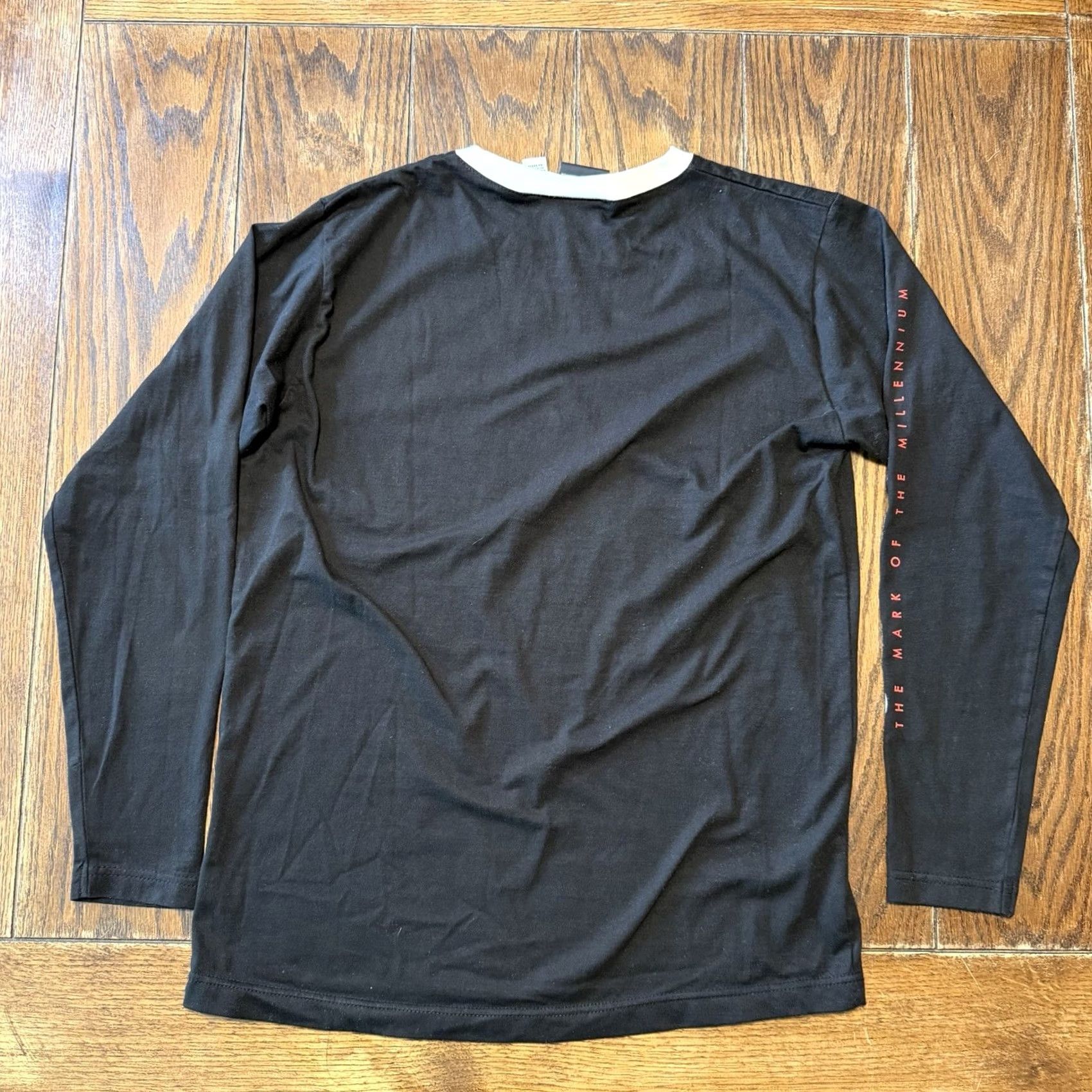 Vintage VINTAGE Millennium T-Shirt Long Sleeve 90s The Mark Of The Millennium It’s Coming Large Black Men Shirt Mens Size US L / EU 52-54 / 3 - 5 Thumbnail
