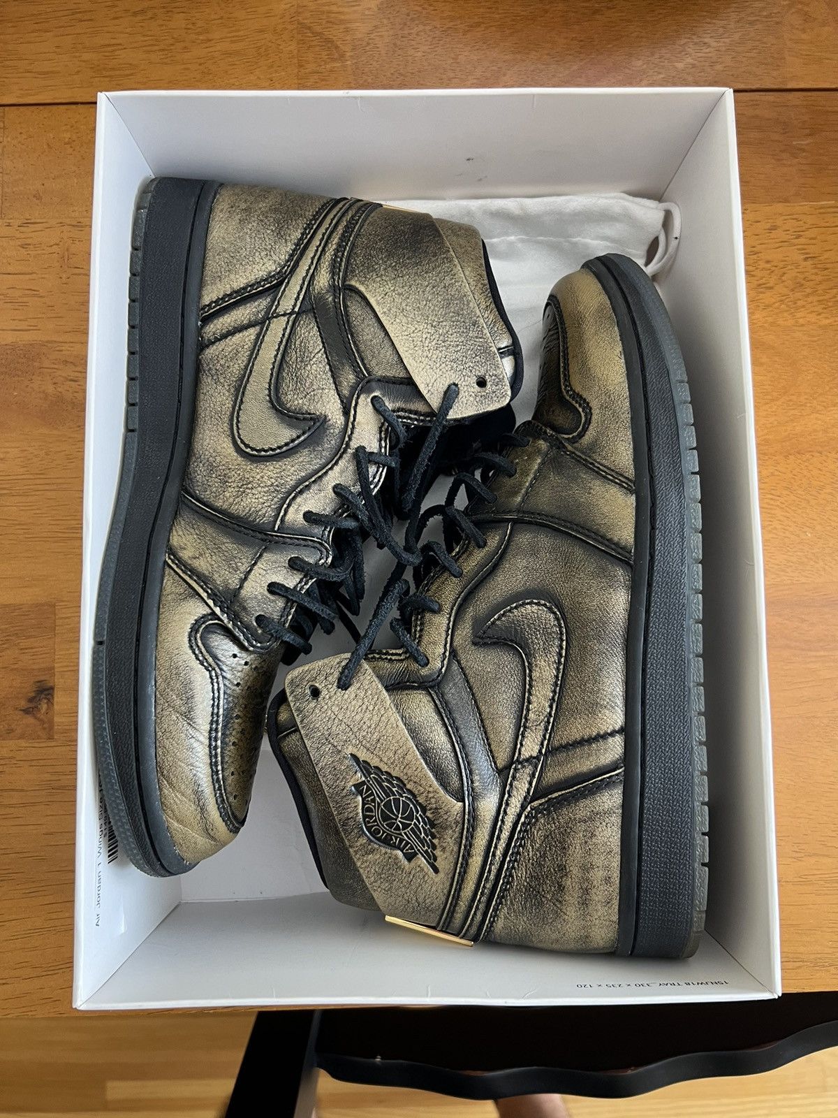 Jordan Brand Air Jordan 1 Retro High OG ‘Wings’ Size US 10 / EU 43 - 1 Thumbnail