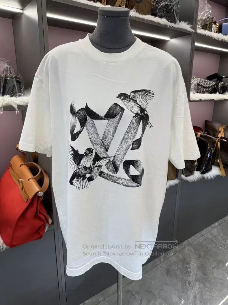 Louis Vuitton Louis Vuitton White dove printed short sleeve T-shirt Size US XL / EU 56 / 4 - 3 Thumbnail