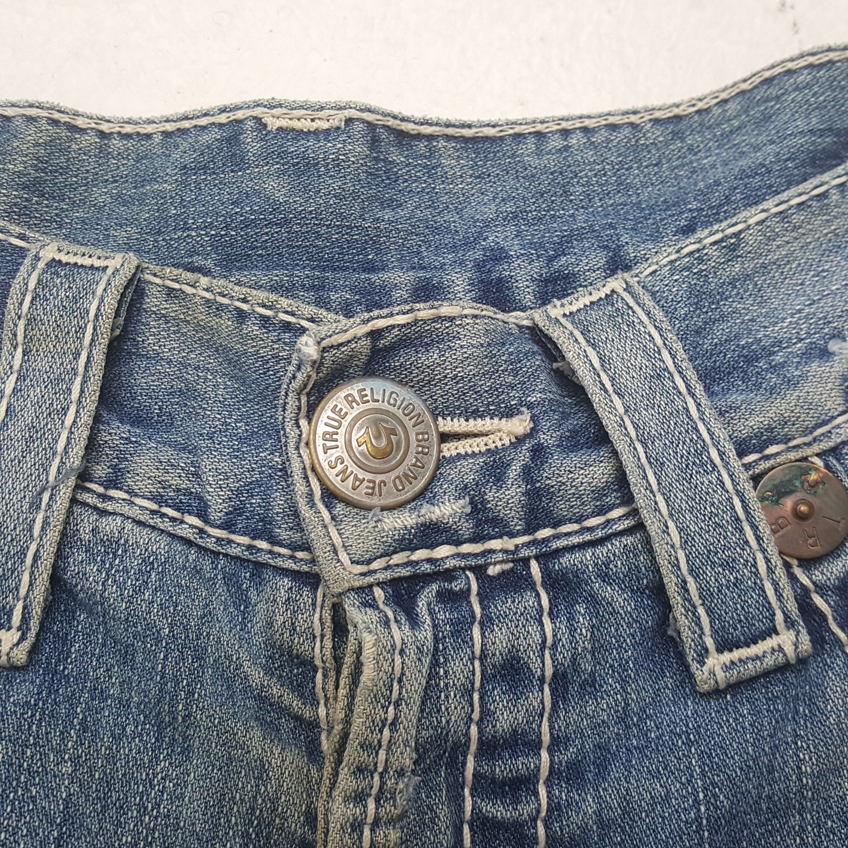 True Religion × Vintage True Religion Fashion Streetwear Style Distressed Jeans Size US 33 - 7 Thumbnail