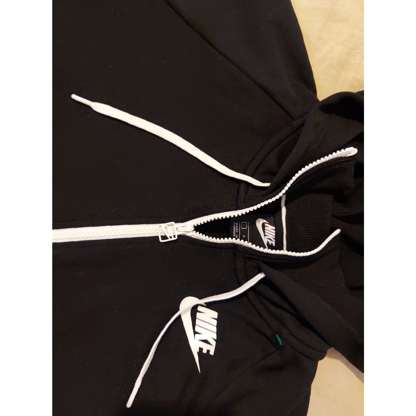 Nike Womens Nike Jacket L Large Black Hooded Athletic Gym Workout Basic Jacket Adults Womens Size L / US 10 / IT 46 - 2 Thumbnail