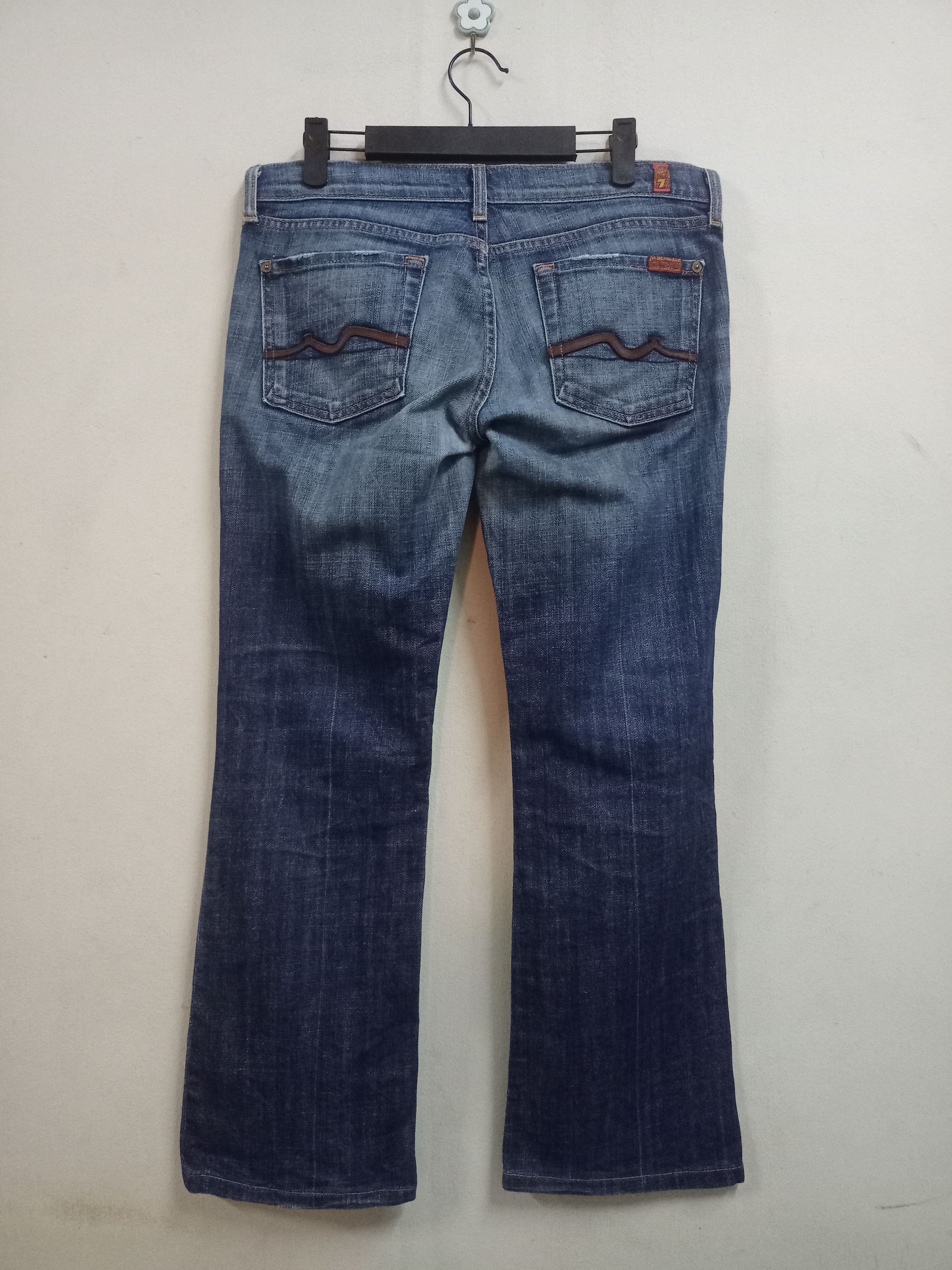 7 For All Mankind Vintage USA 7 For All Mankind Blue Wash Distress Flare Jeans Size 32" / US 10 / IT 46 - 2 Thumbnail