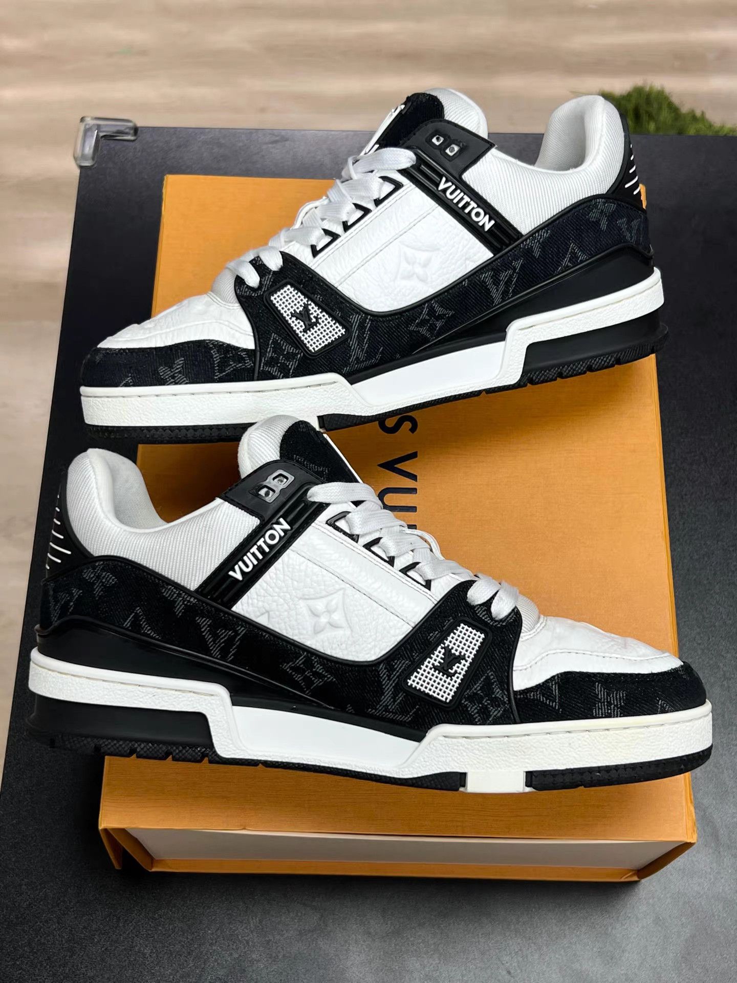 Louis Vuitton LV TRAINER Casual Shoes K15 Size US 7.5 / EU 40-41 - 6 Thumbnail