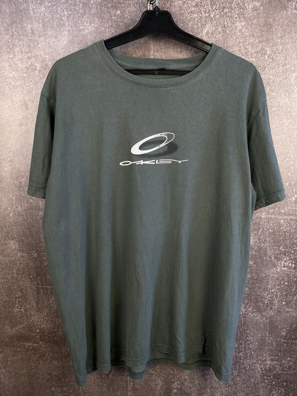 Oakley Crazy Vintage Oakley Shirt outdoor rare Size US L / EU 52-54 / 3 - 1 Thumbnail