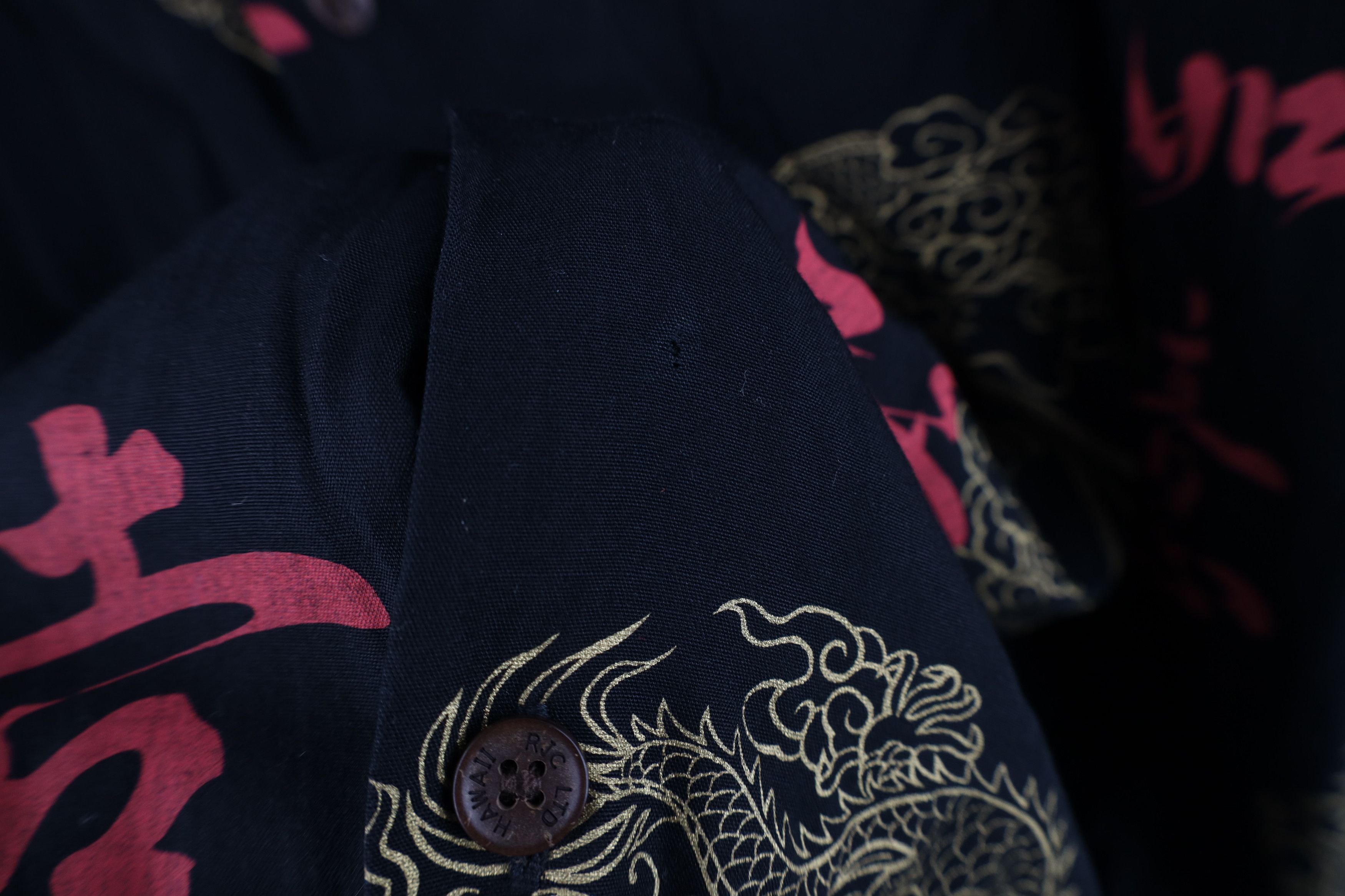 Vintage Vintage 90s Streetwear Dragon Hawaiian Button Shirt USA Size US XXL / EU 58 / 5 - 6 Thumbnail