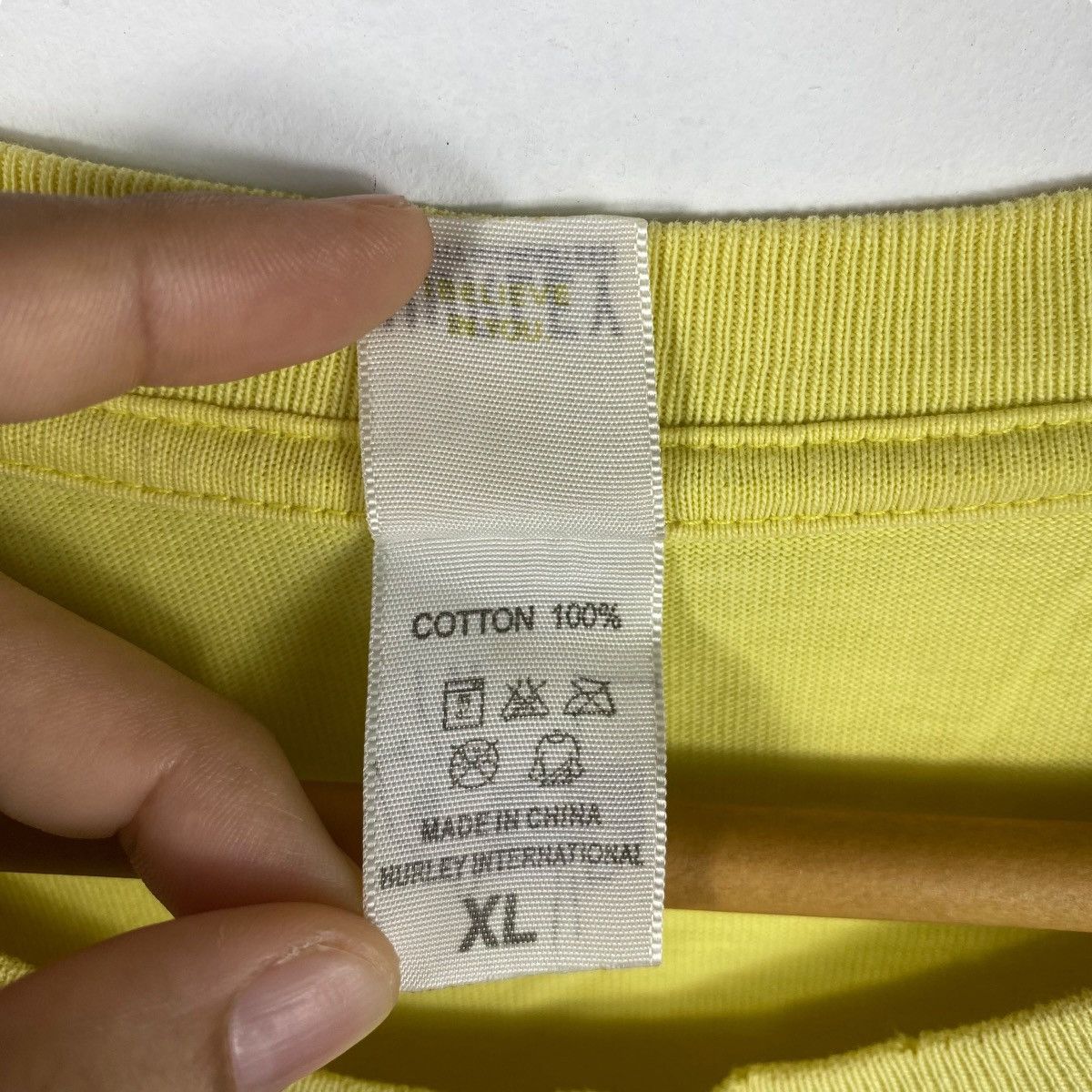 Hurley × Vintage Vintage 00's HURLEY American Surfing Apparel Graphic Tee Size US XL / EU 56 / 4 - 7 Thumbnail