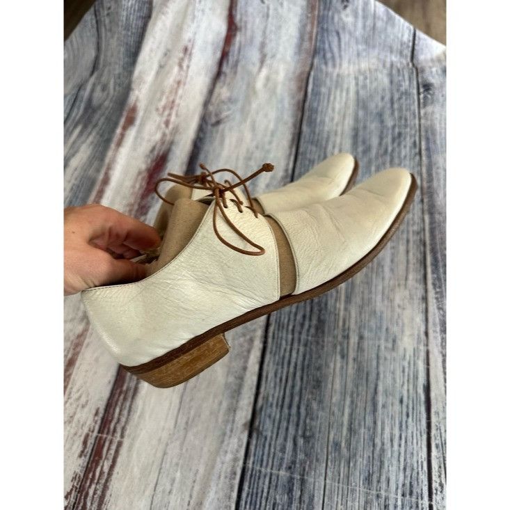 Other Vintage Modern Vice Lace Up Leather Women’s Cutout Oxfords Size US 8.5 / IT 38.5 - 3 Thumbnail