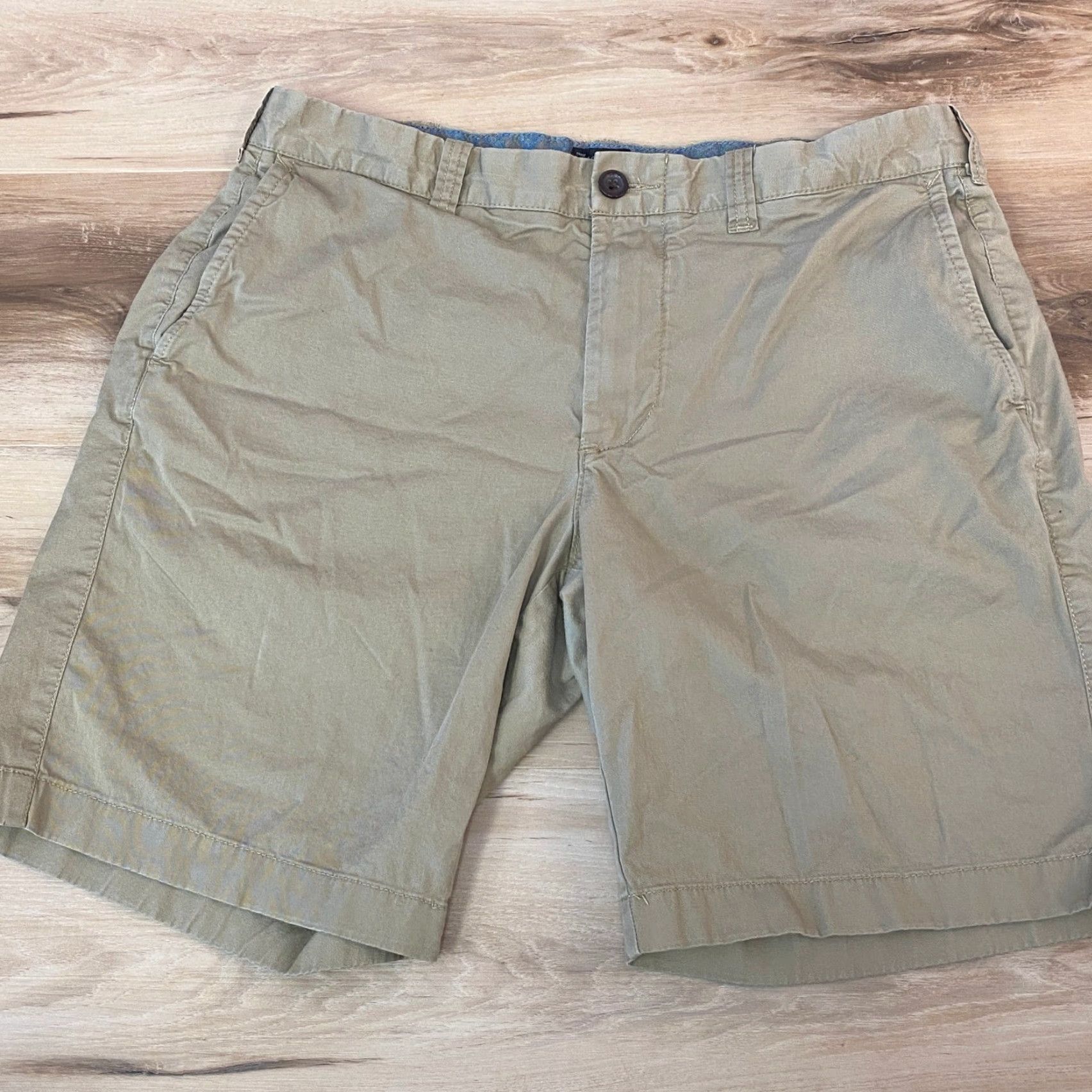 J.Crew J.Crew Mens Shorts Chino Classic Fit Beige 32 Casual Stretch Pockets Lightweight Cotton Spandex Inseam 9in Flat Front Summer Everyday Clothing Size US 32 / EU 48 - 2 Thumbnail