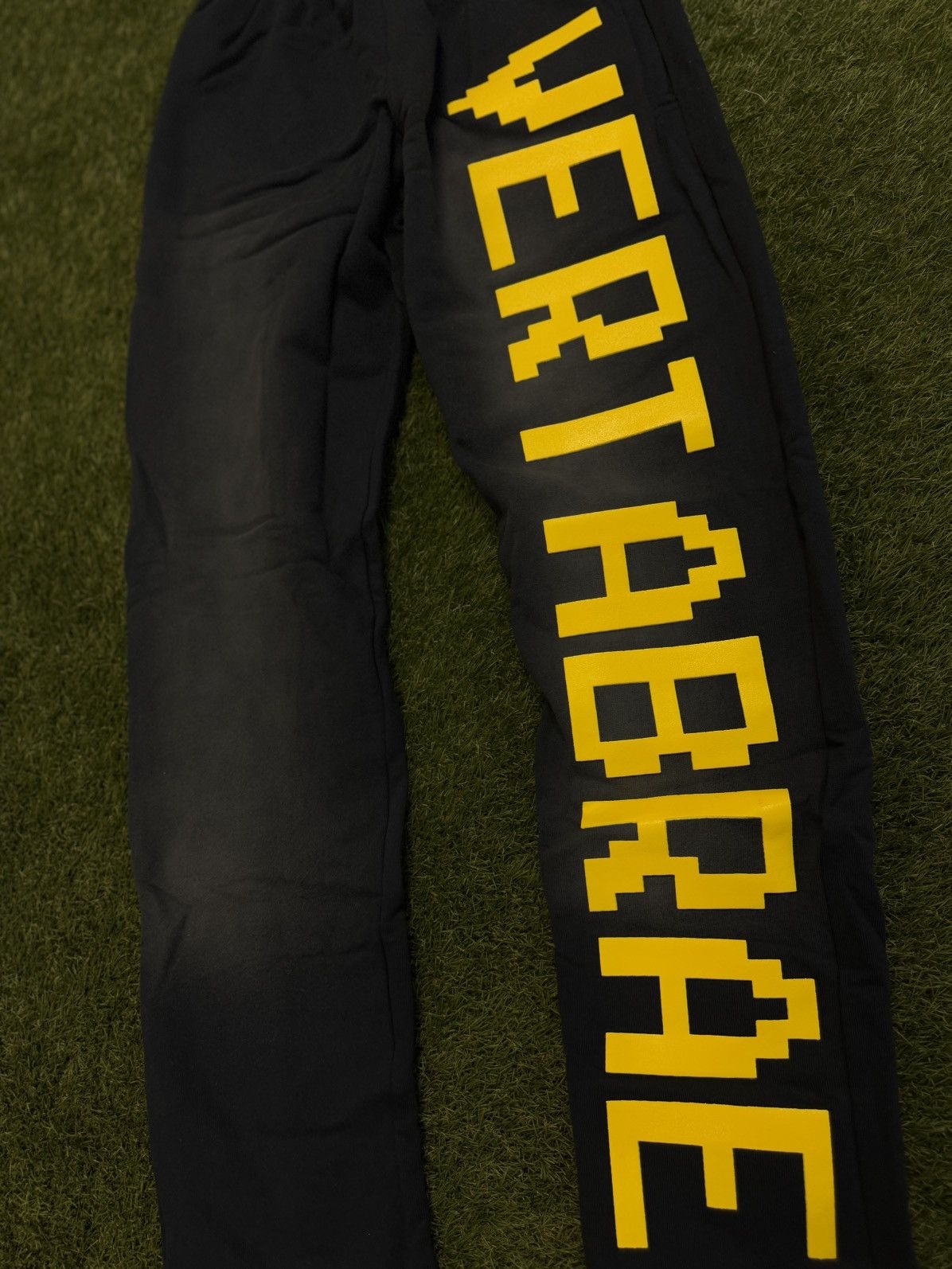 Vertabrae Vertabrae C-2 Blue Yellow Sweatpants Size L (NEW) Size US 33 - 3 Thumbnail