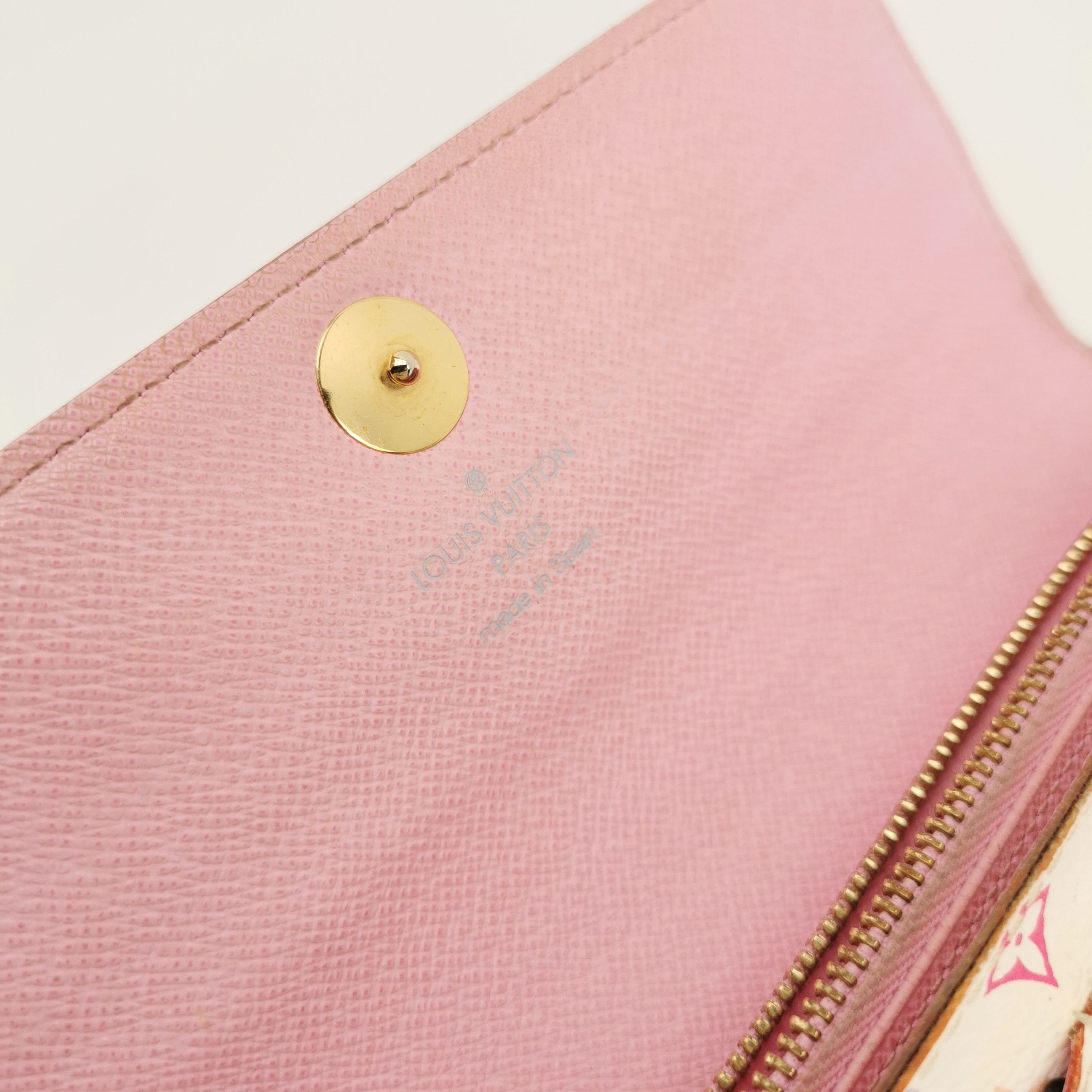Louis Vuitton Louis Vuitton (LV) White Tricolor Snap Button Flap Long Wal Size ONE SIZE - 2 Thumbnail
