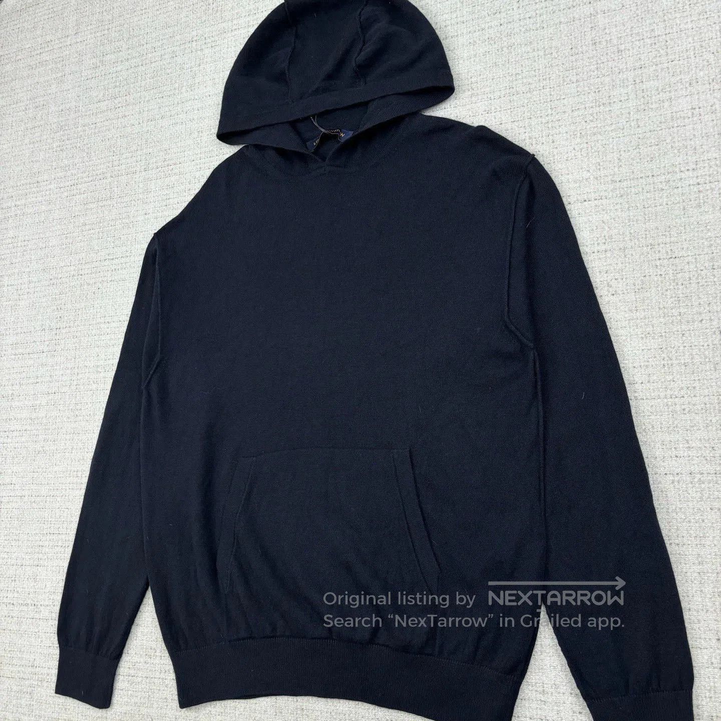 Louis Vuitton Louis Vuitton Solid Back Logo Hoodie. Size US L / EU 52-54 / 3 - 3 Thumbnail