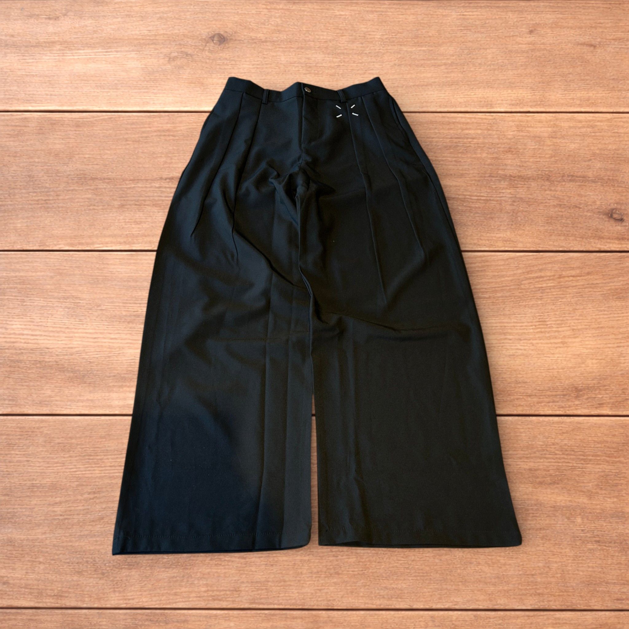 Japanese Brand Vintage style baggy wide leg tailored trousers in black. Size US 34 / EU 50 - 1 Thumbnail