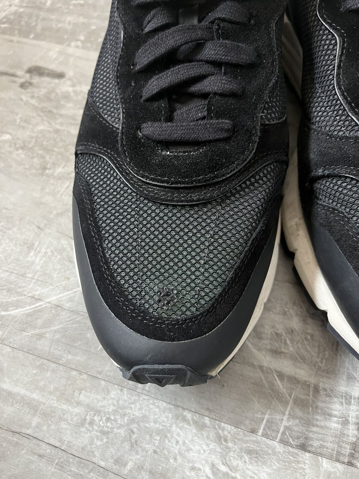 John Elliott John Elliott Edition One Runner in Black size 11 Size US 11 / EU 44 - 9 Thumbnail