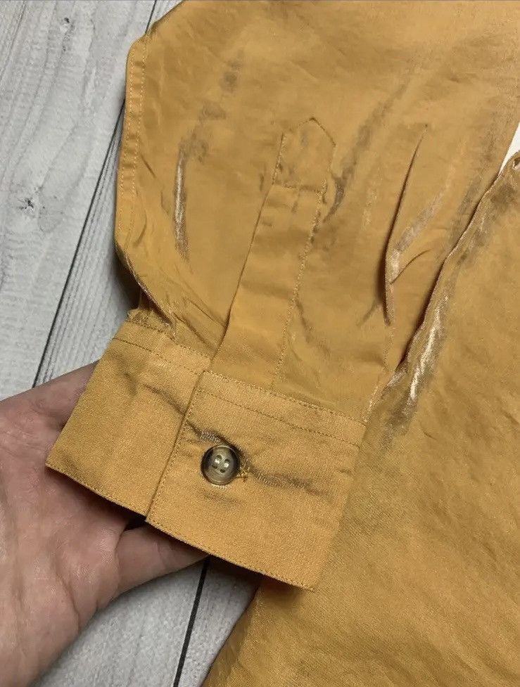 Vintage Vintage Versace shirt gold rare nylon size M Size US M / EU 48-50 / 2 - 5 Thumbnail