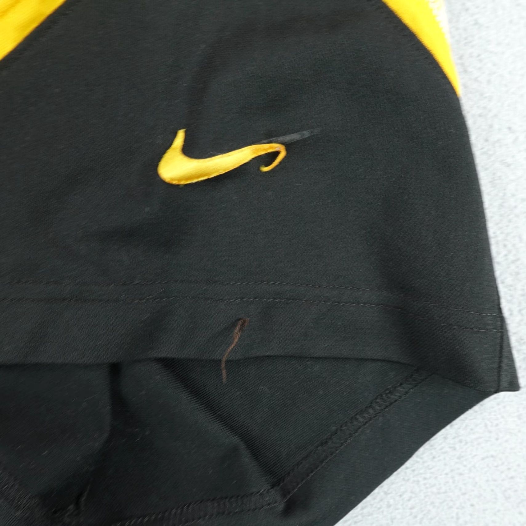 Nike Nike Shorts Mens Medium Black Yellow Kobe Bryant Mamba Dri Fit Basketball Gym Size US 27 - 4 Thumbnail