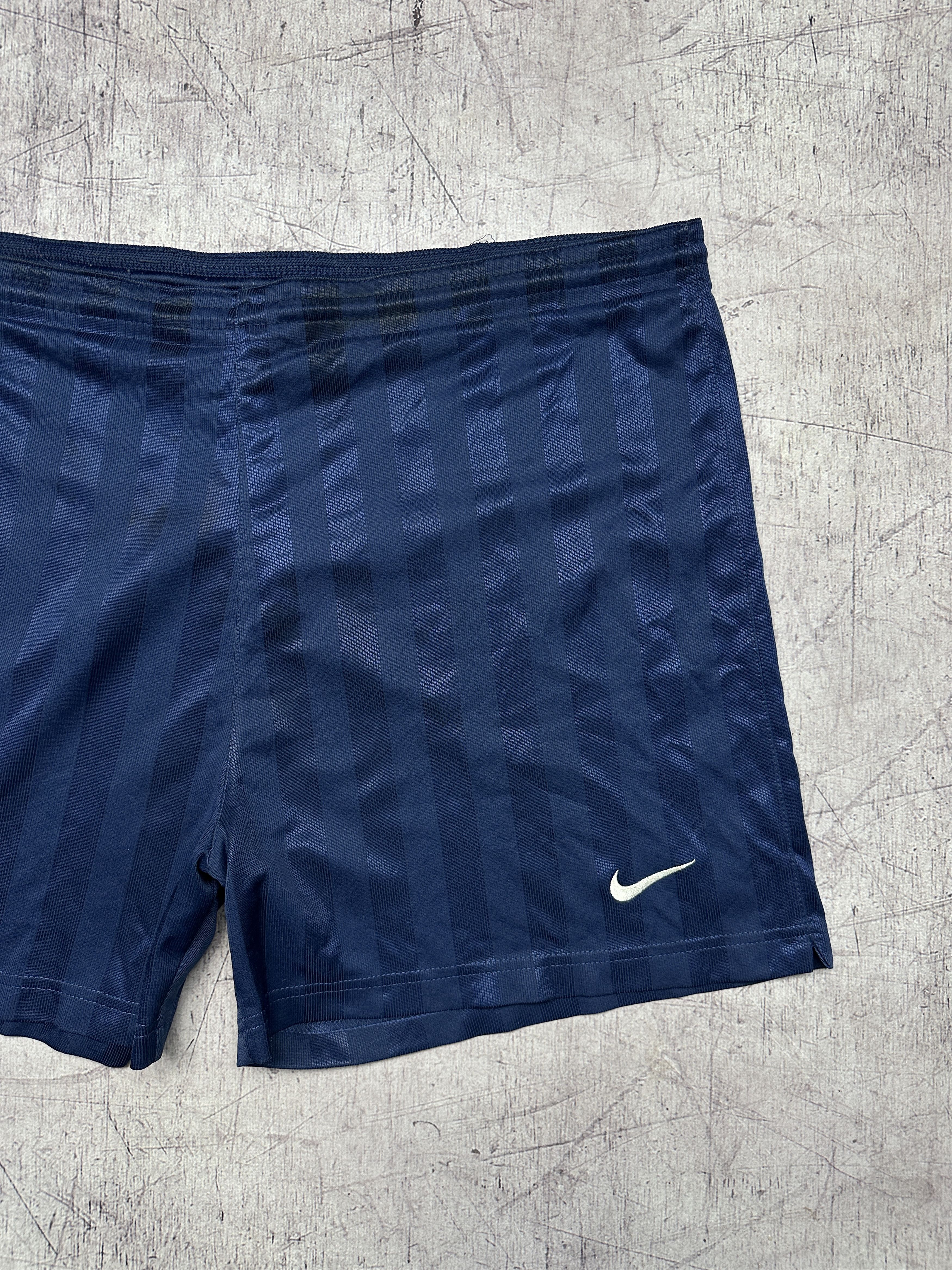 Nike Nike Dri Fit Vintage Mens Shorts Size US 34 / EU 50 - 2 Thumbnail