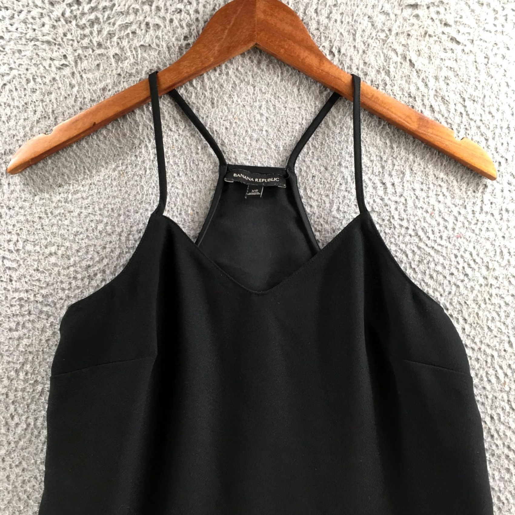 Banana Republic Banana Republic Camisole Womens XS Black Spaghetti Strap Tank Top Size XS / US 0-2 / IT 36-38 - 2 Thumbnail