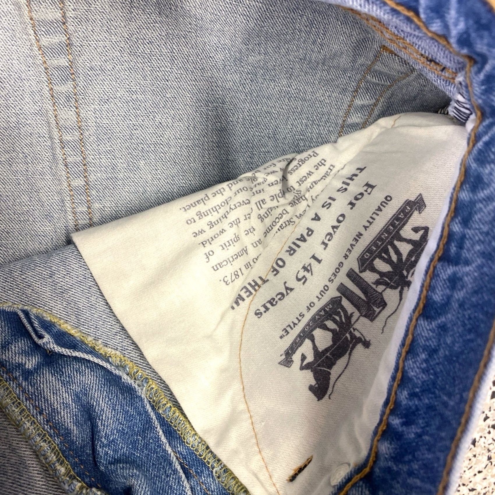 Levi's Levi's 502 Regular Tapered Fit Jeans Blue Denim 32x32 Mens Regular Waist 32 Inseam 32 Pocket 5-Pocket Denim Pants Sample Size US 32 / EU 48 - 4 Thumbnail