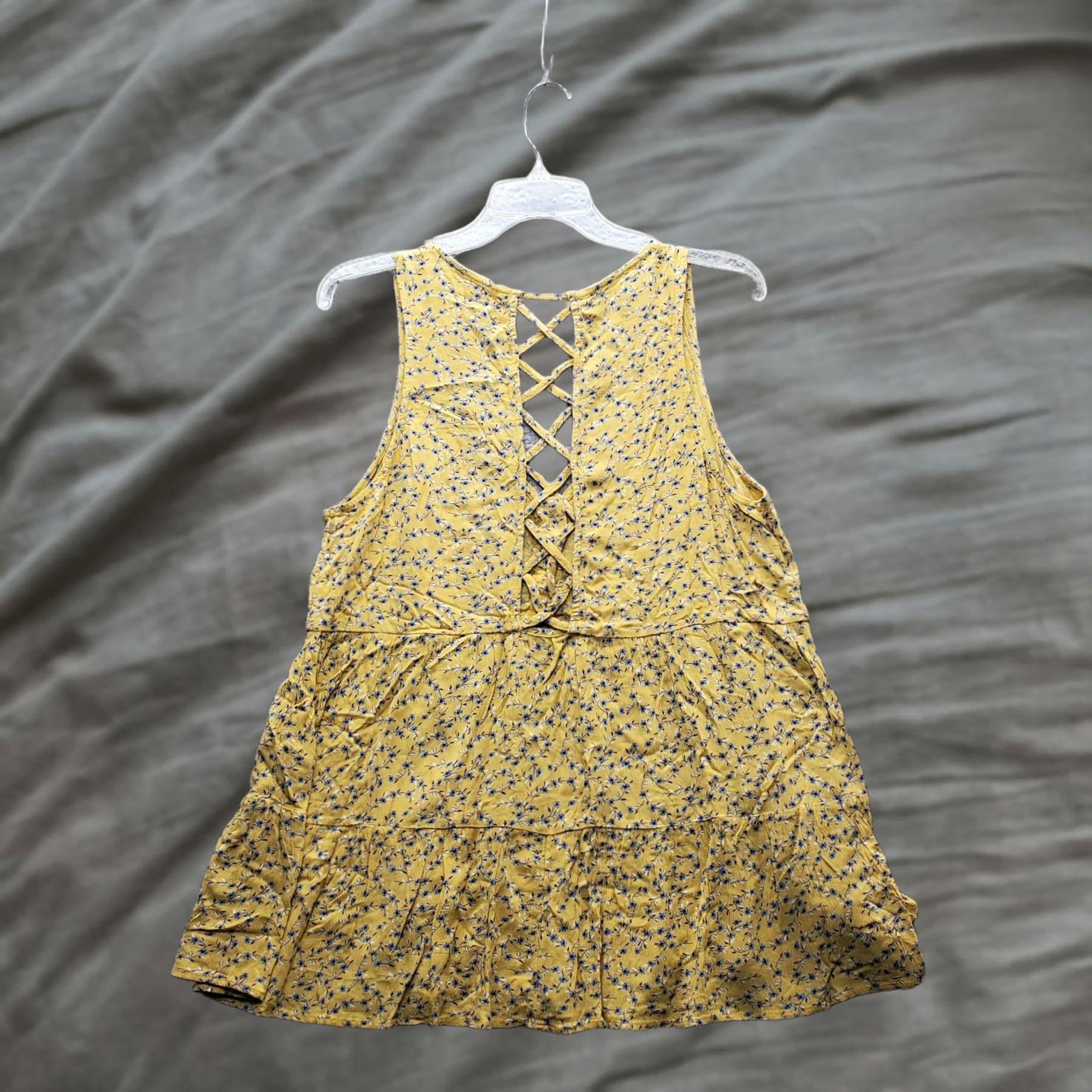 American Eagle Outfitters American Eagle Outfitters Blouse Wool? Mult Floral Cross Back Womens M Shirt Size M / US 6-8 / IT 42-44 - 1 Thumbnail