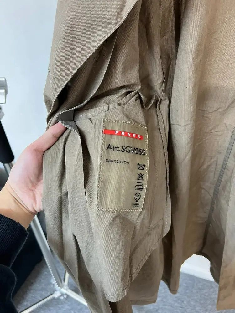 Vintage Sz 54 Vintage Prada Red Label Light Coat Size US L / EU 52-54 / 3 - 7 Thumbnail