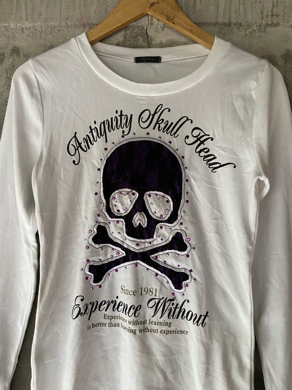If Six Was Nine ANTIQUITY SKULL HEAD LONG SLEEVE Size US S / EU 44-46 / 1 - 3 Thumbnail