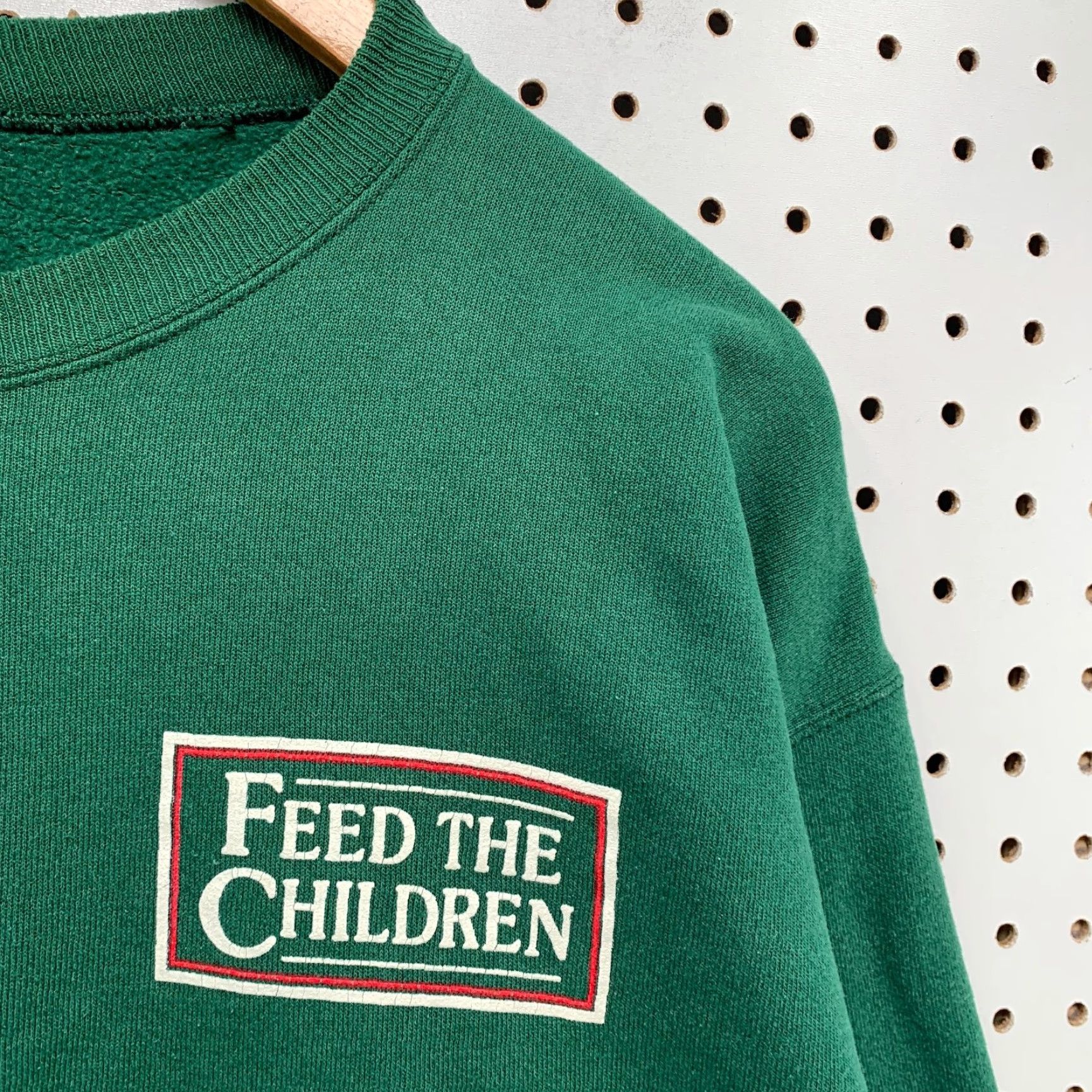 Hanes VINTAGE Feed The Children Sweatshirt Mens Large Green Fleece 90s Crewneck Heavy Size US L / EU 52-54 / 3 - 2 Thumbnail