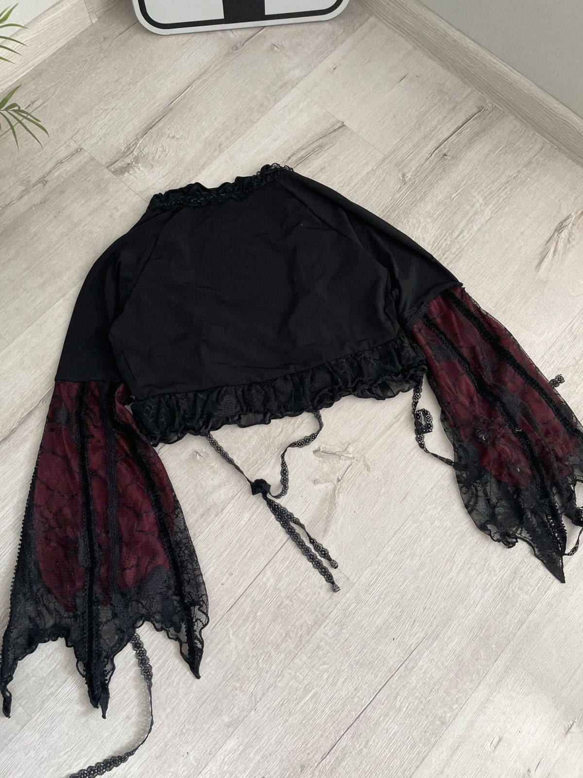 If Six Was Nine × Seditionaries Widow Gothic Lace Shrug – Bell Sleeves & Spider Web Detail Size S / US 4 / IT 40 - 10 Thumbnail