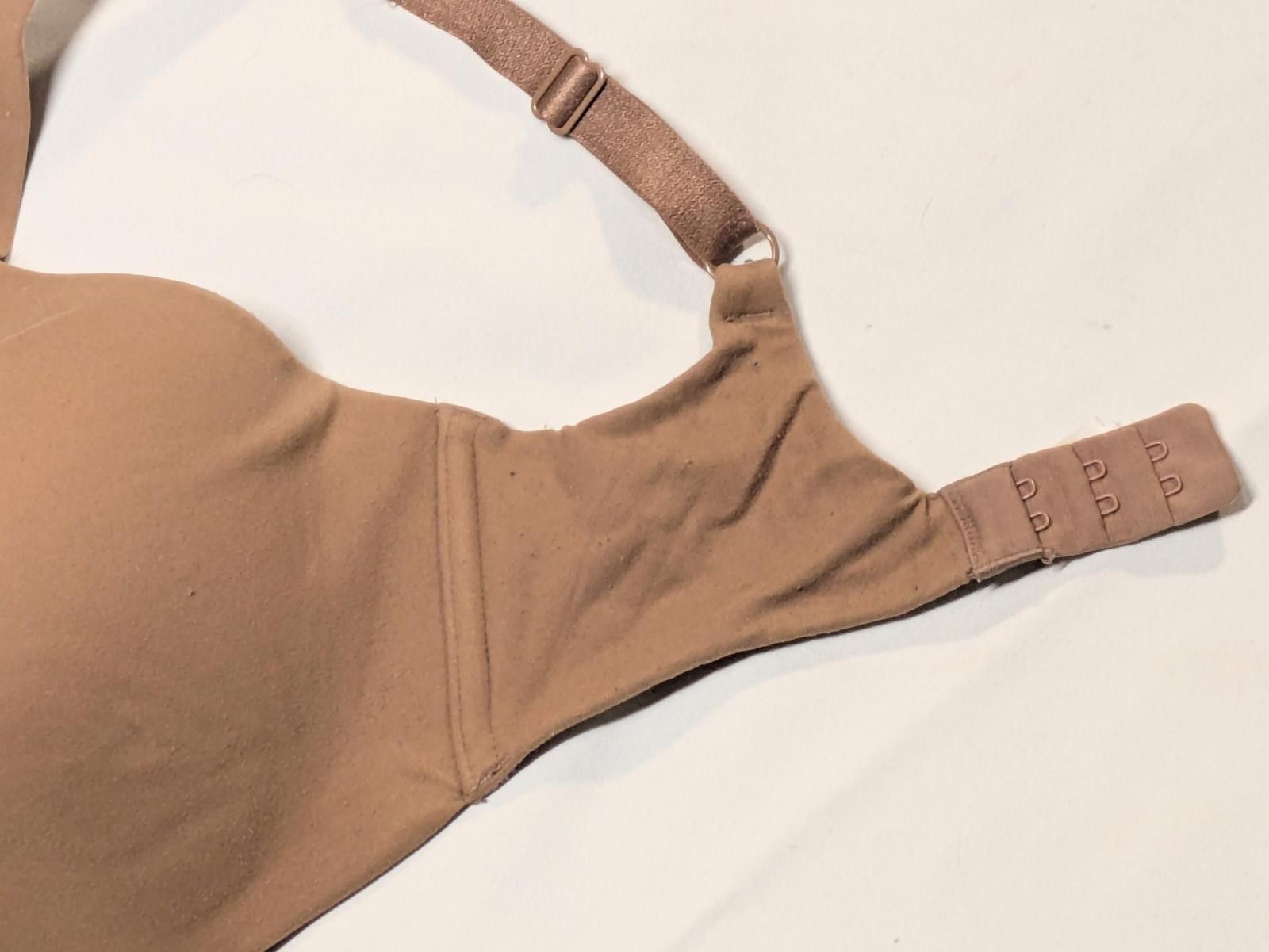 Other Wacoal 32DD Molded Padded Wireless Mocha Bra EUC Size ONE SIZE - 5 Thumbnail