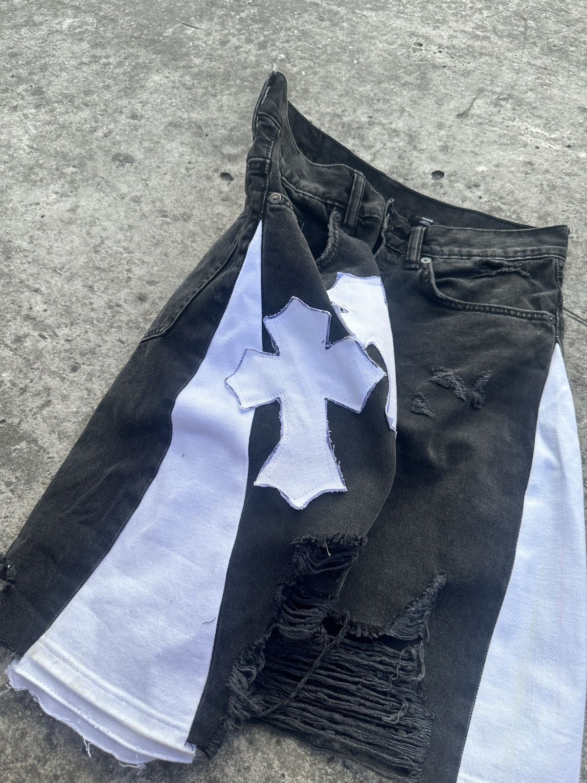 Designer Y2K Vintage Cross Shorts Rare Streetwear Casual M Custom USA Size US 32 / EU 48 - 4 Thumbnail