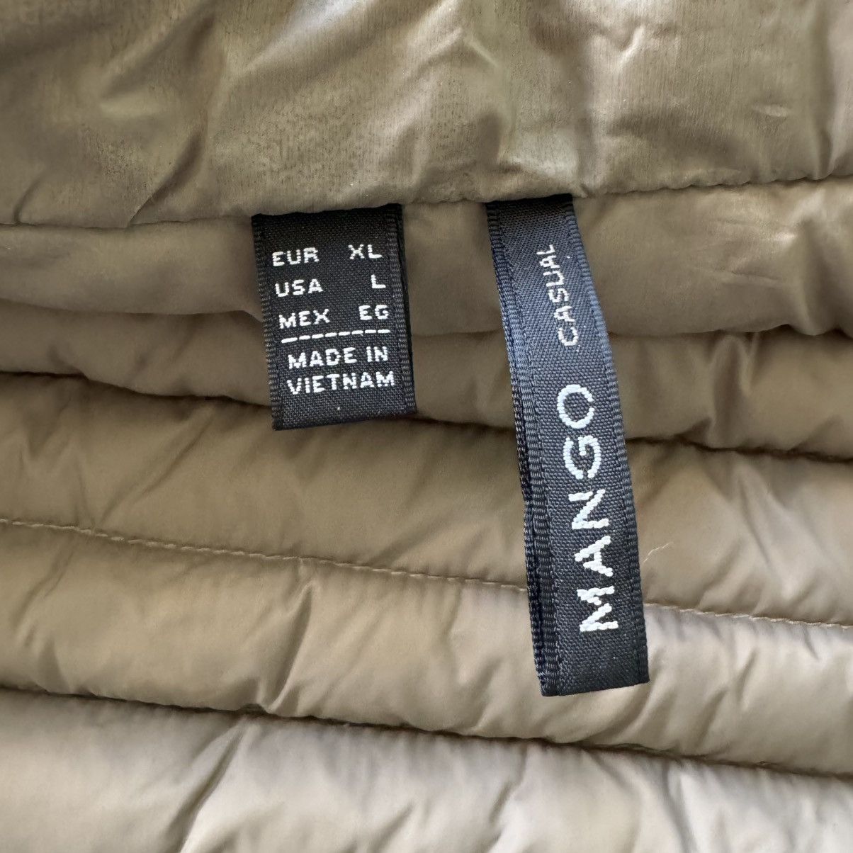 Mango Mango Down ULTRA-LIGHT QUILTED GILET Size L / US 10 / IT 46 - 6 Thumbnail