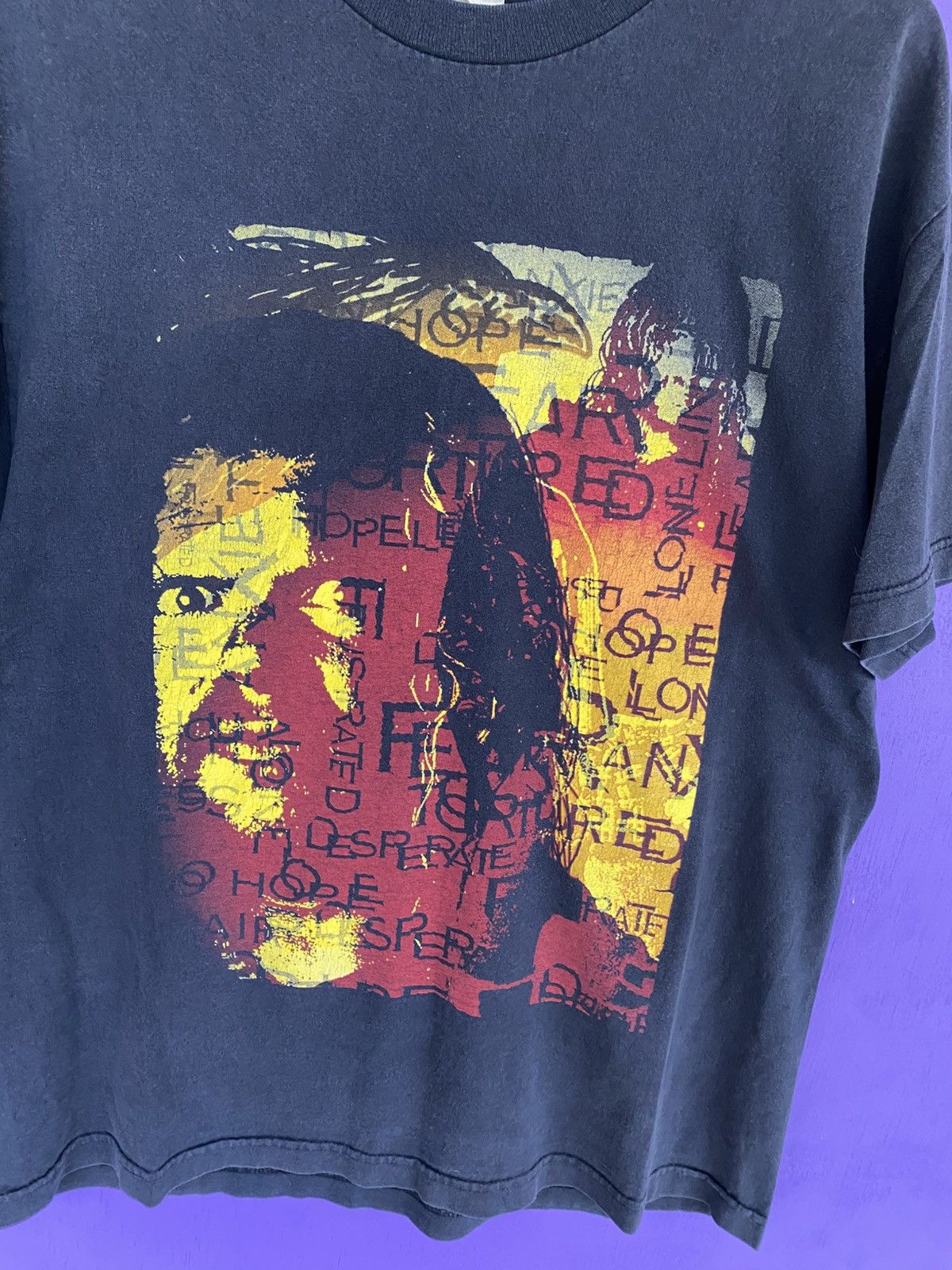 WWF Vintage 2000 WWF Raven desperate face t-shirt Size US L / EU 52-54 / 3 - 3 Thumbnail