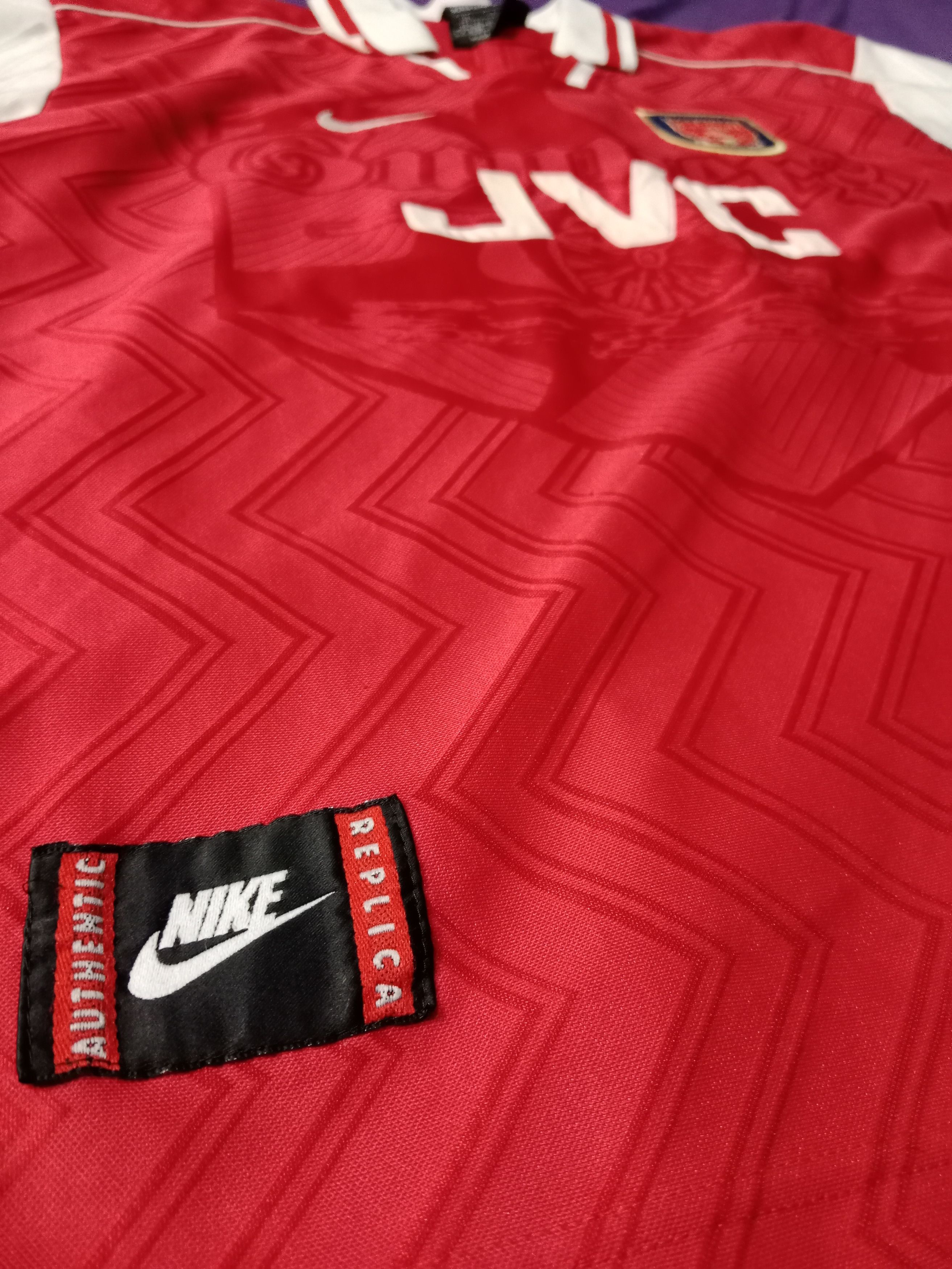 Nike Arsenal home 1996 (Bergkamp) Size US L / EU 52-54 / 3 - 8 Thumbnail