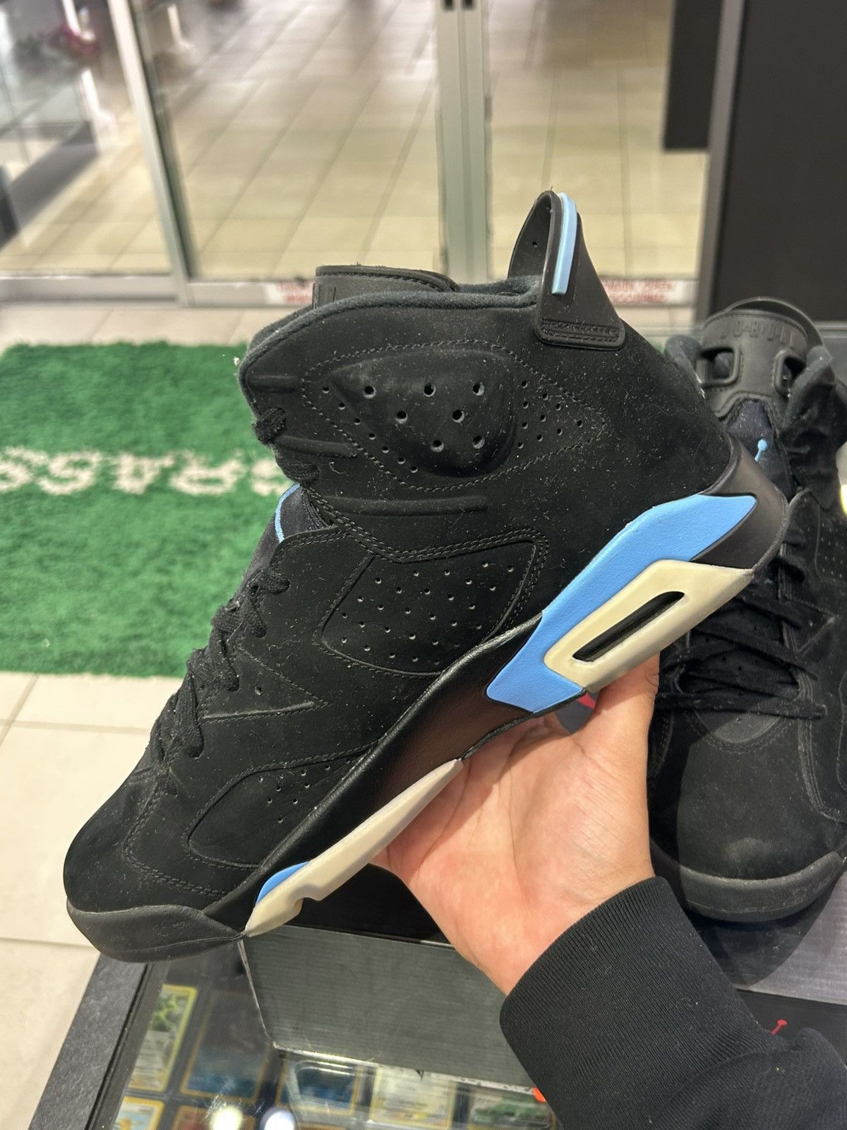 Jordan Brand Jordan 6 UNC 2015 Size US 12 / EU 45 - 7 Thumbnail