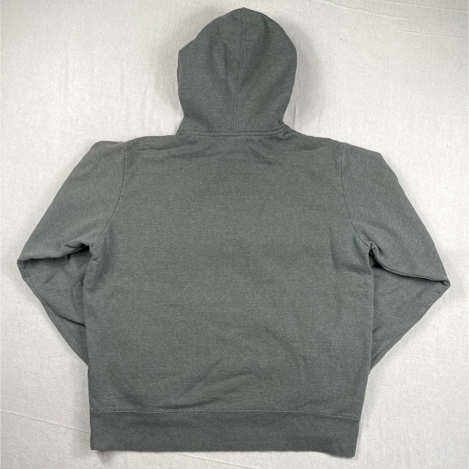 The North Face VINTAGE The North Face Hoodie Sweatshirt Logo Spell Out Pullover Hooded Pockets Gray Large Mens Size US L / EU 52-54 / 3 - 2 Thumbnail
